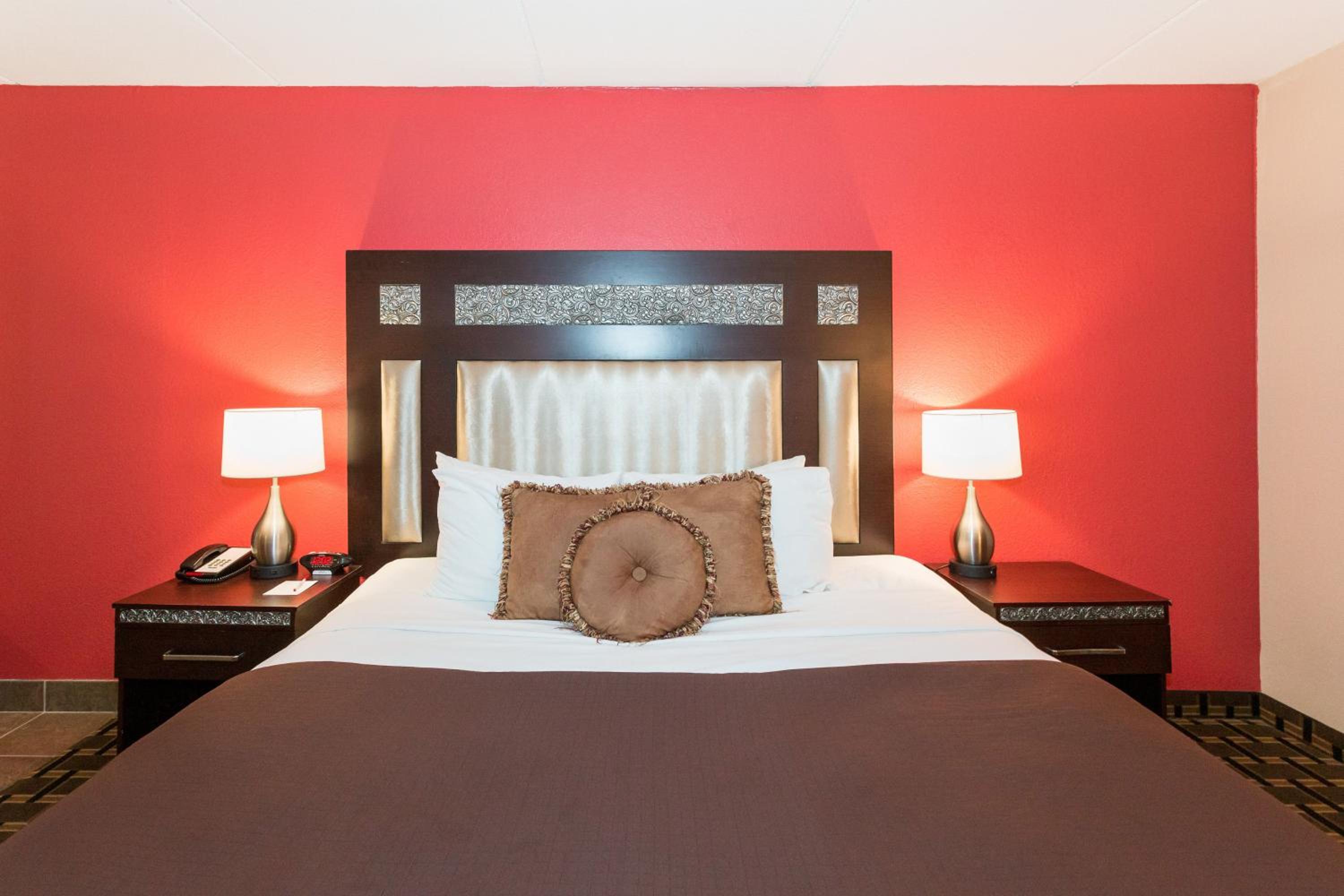 Business King Suite - Photo 12