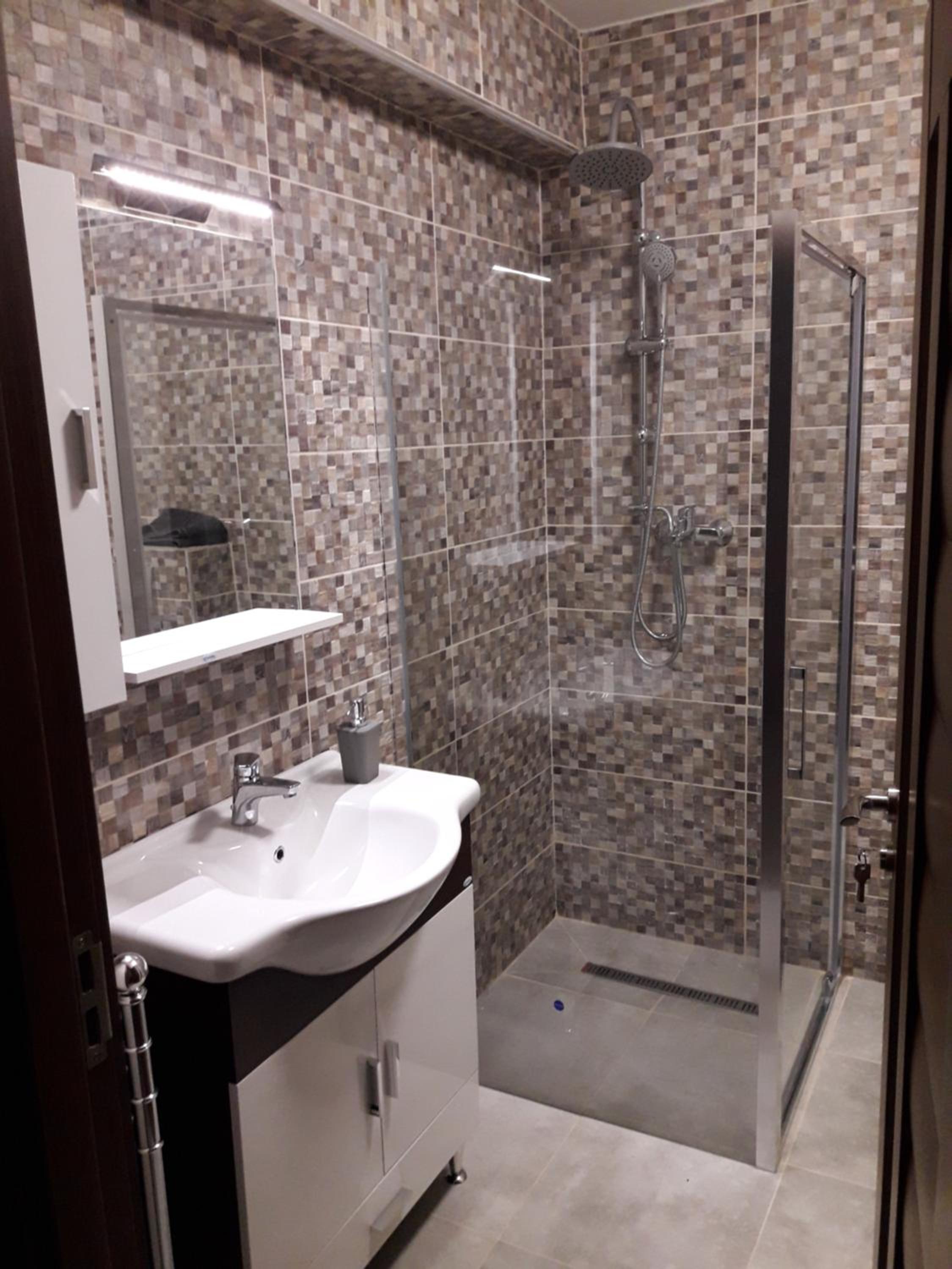 Two-Bedroom Apartment - Photo 9