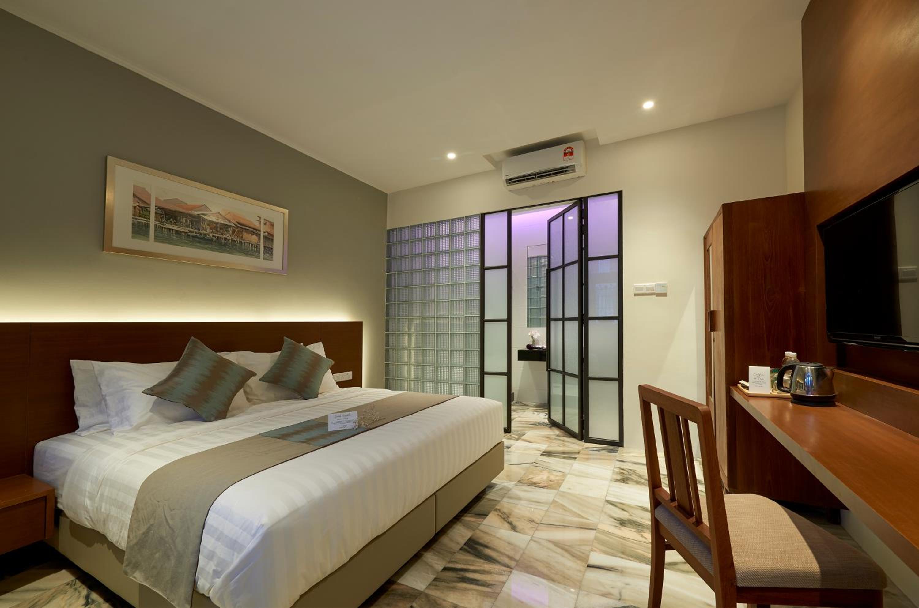 Vintage Suite - Photo 2
