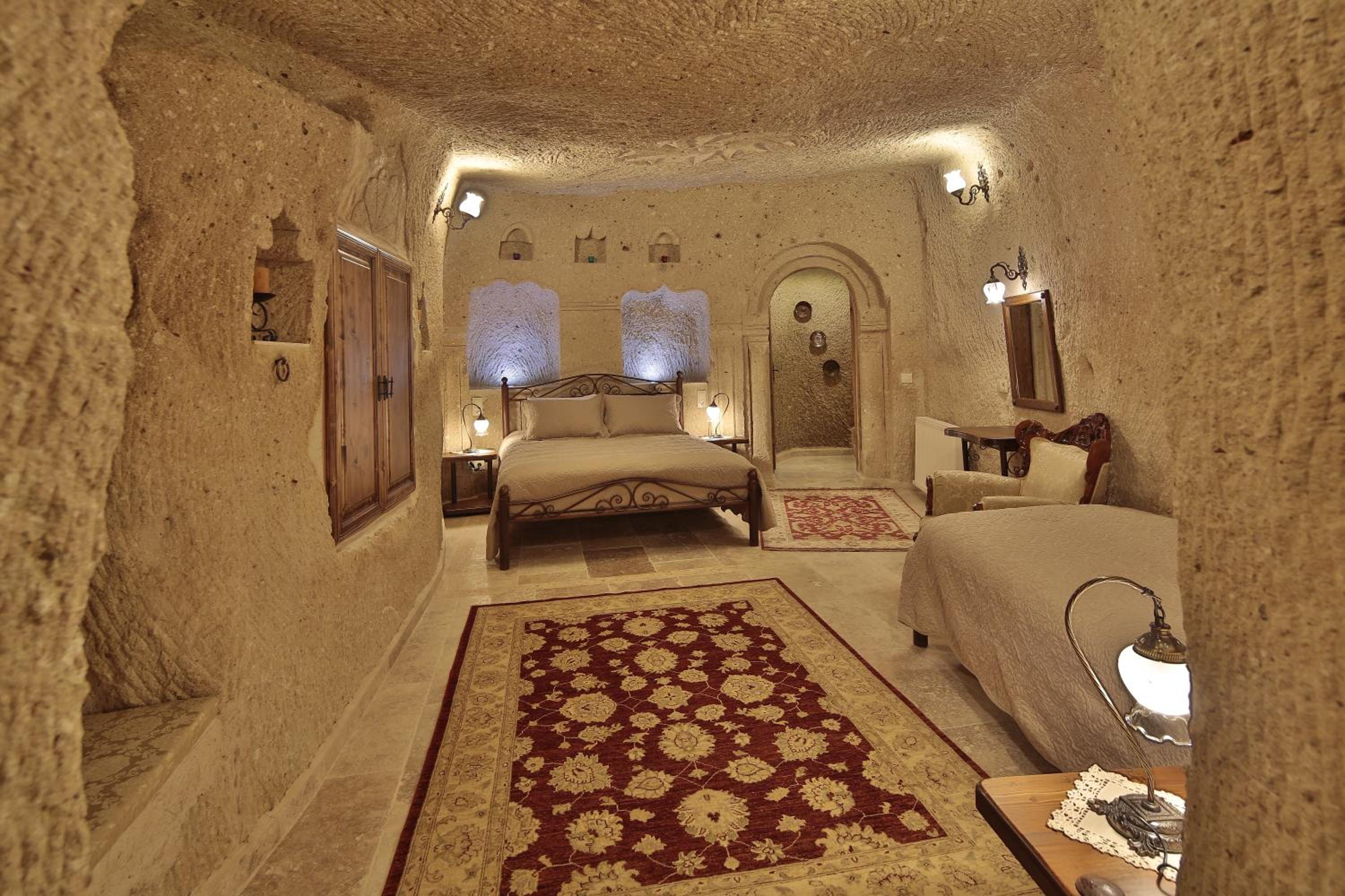 Family Cave Suite photo 1