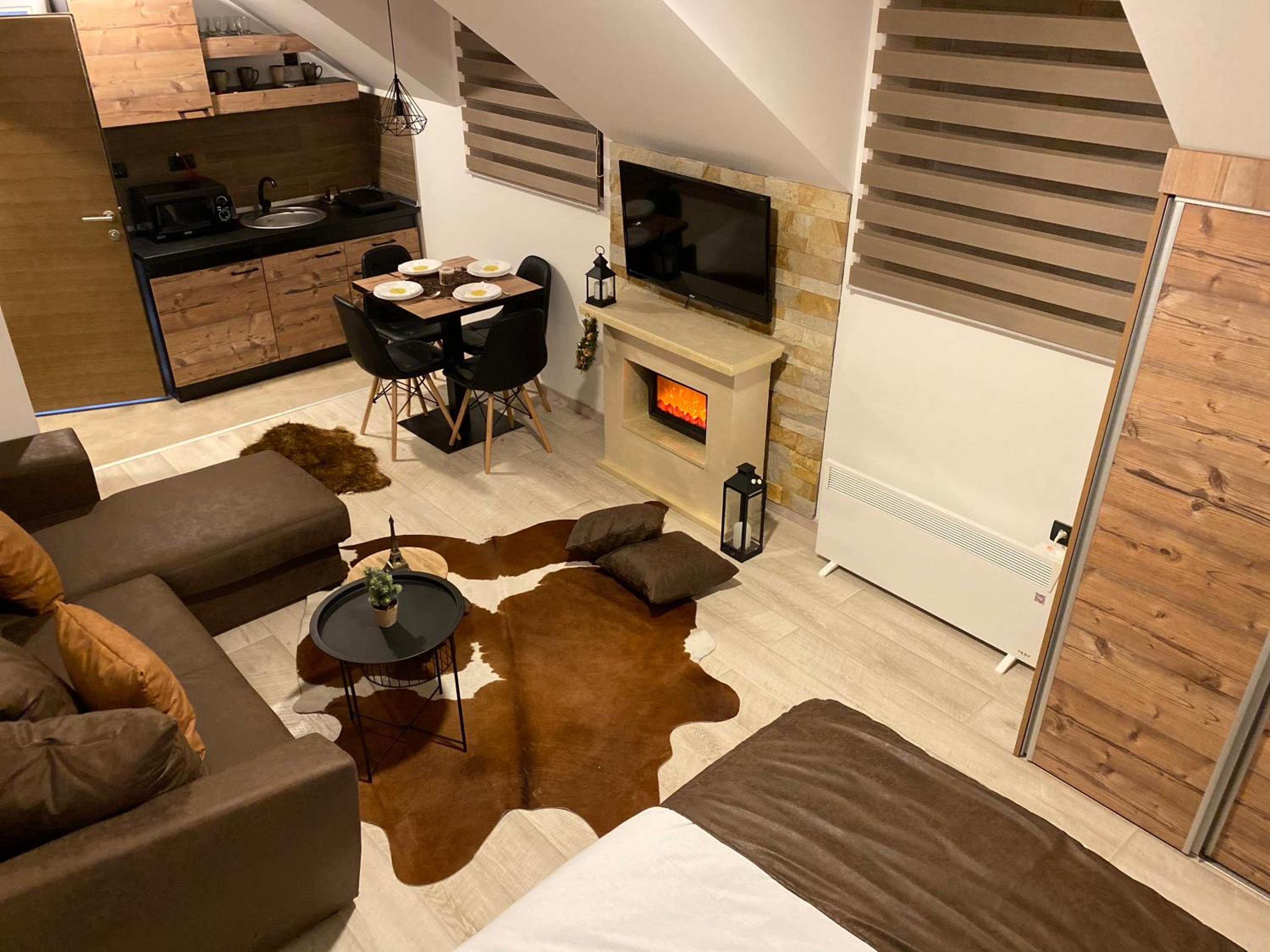 Studio Apartment