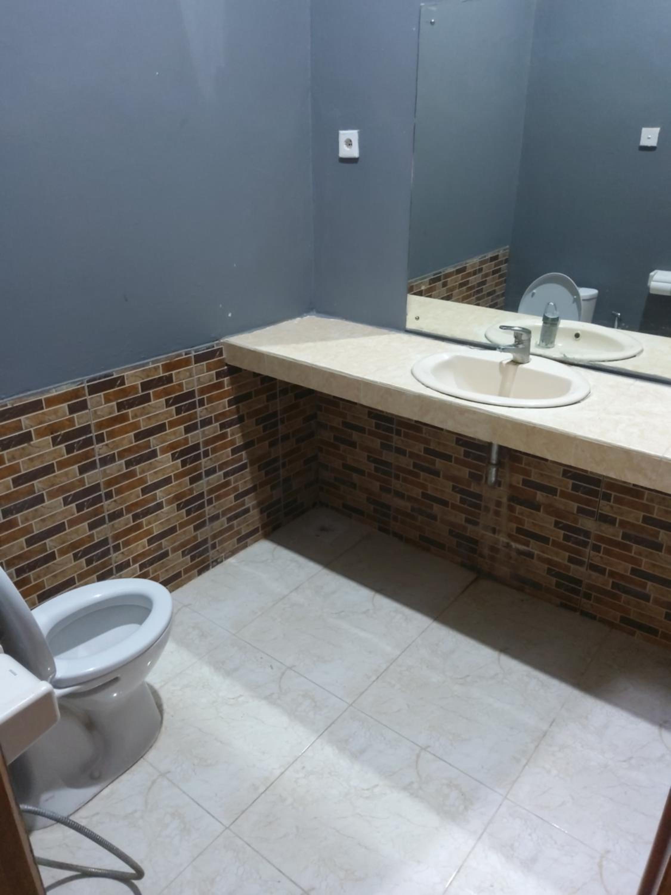 Double Room - Photo 12