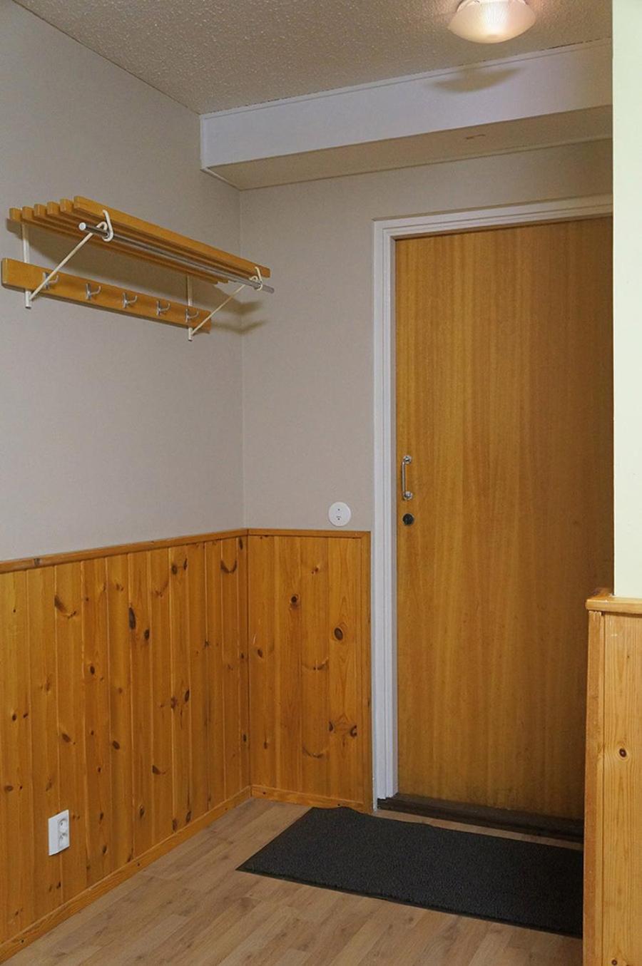 Family Room with Balcony photo 2