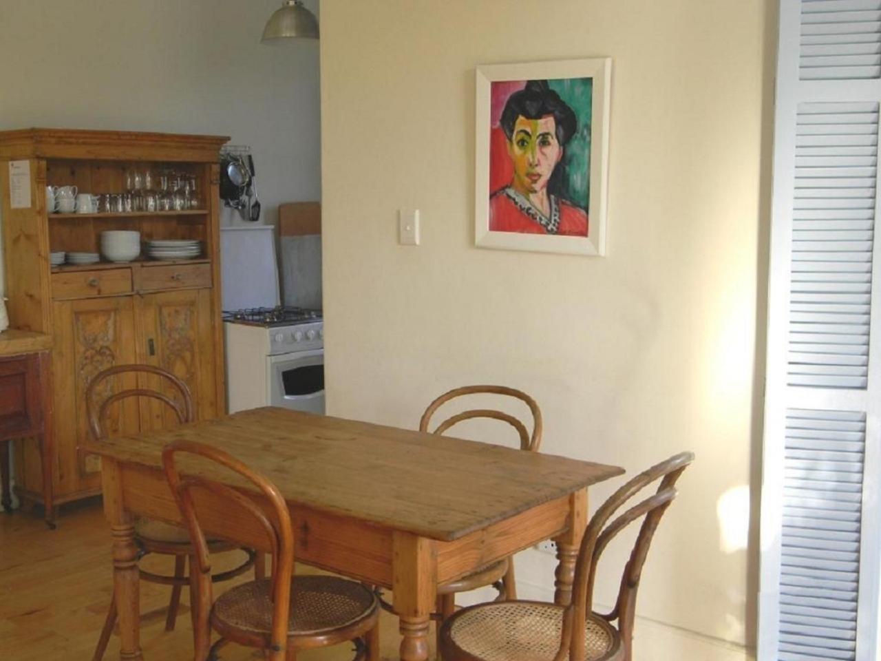 One-Bedroom House photo 2