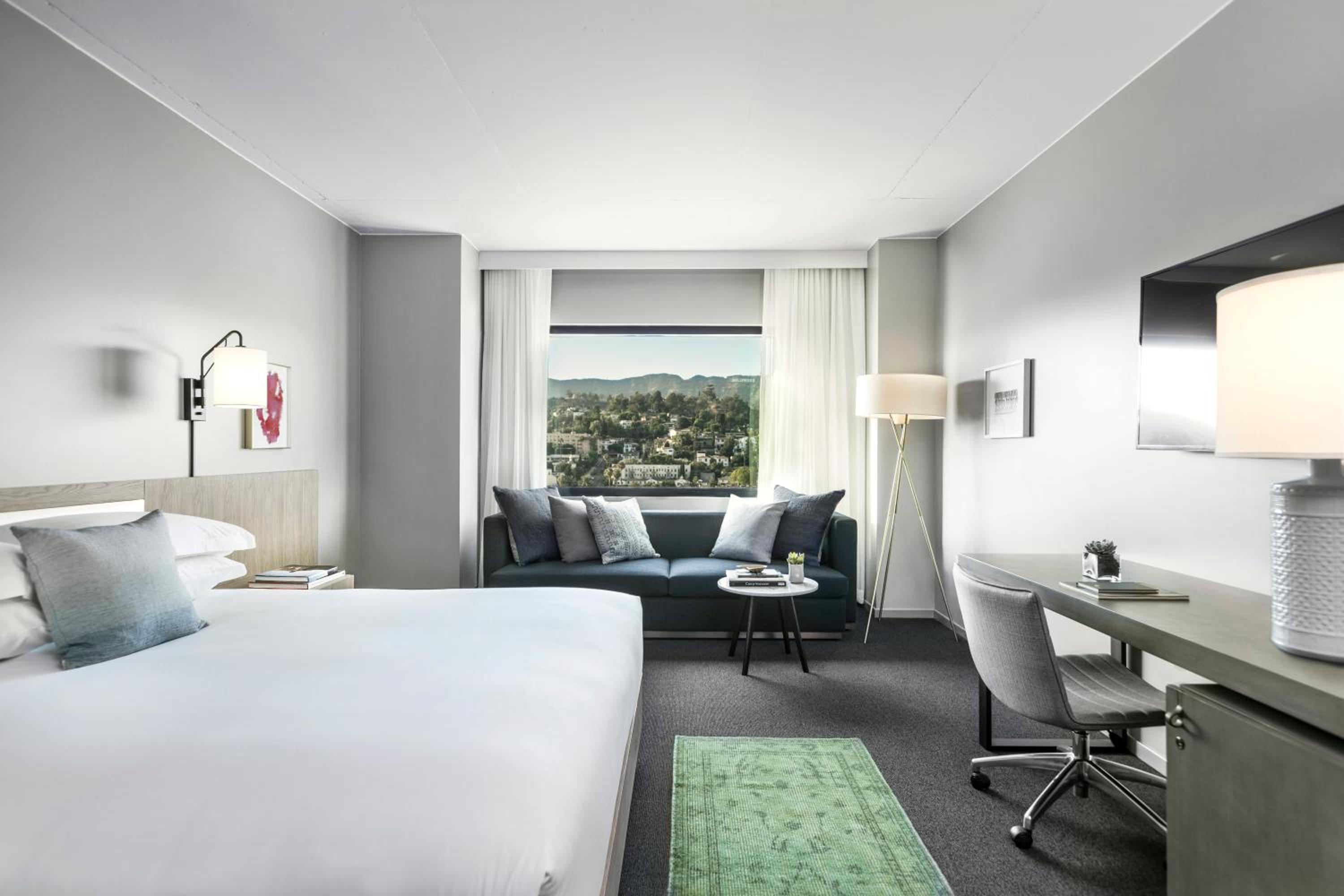 King Room with Mobility Accessible Roll-In Shower - Non-Smoking