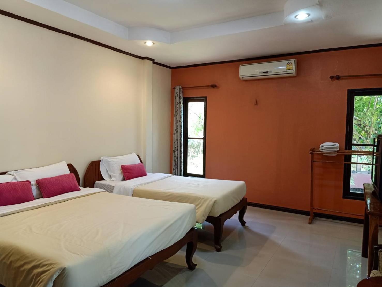 One-Bedroom Suite photo 2