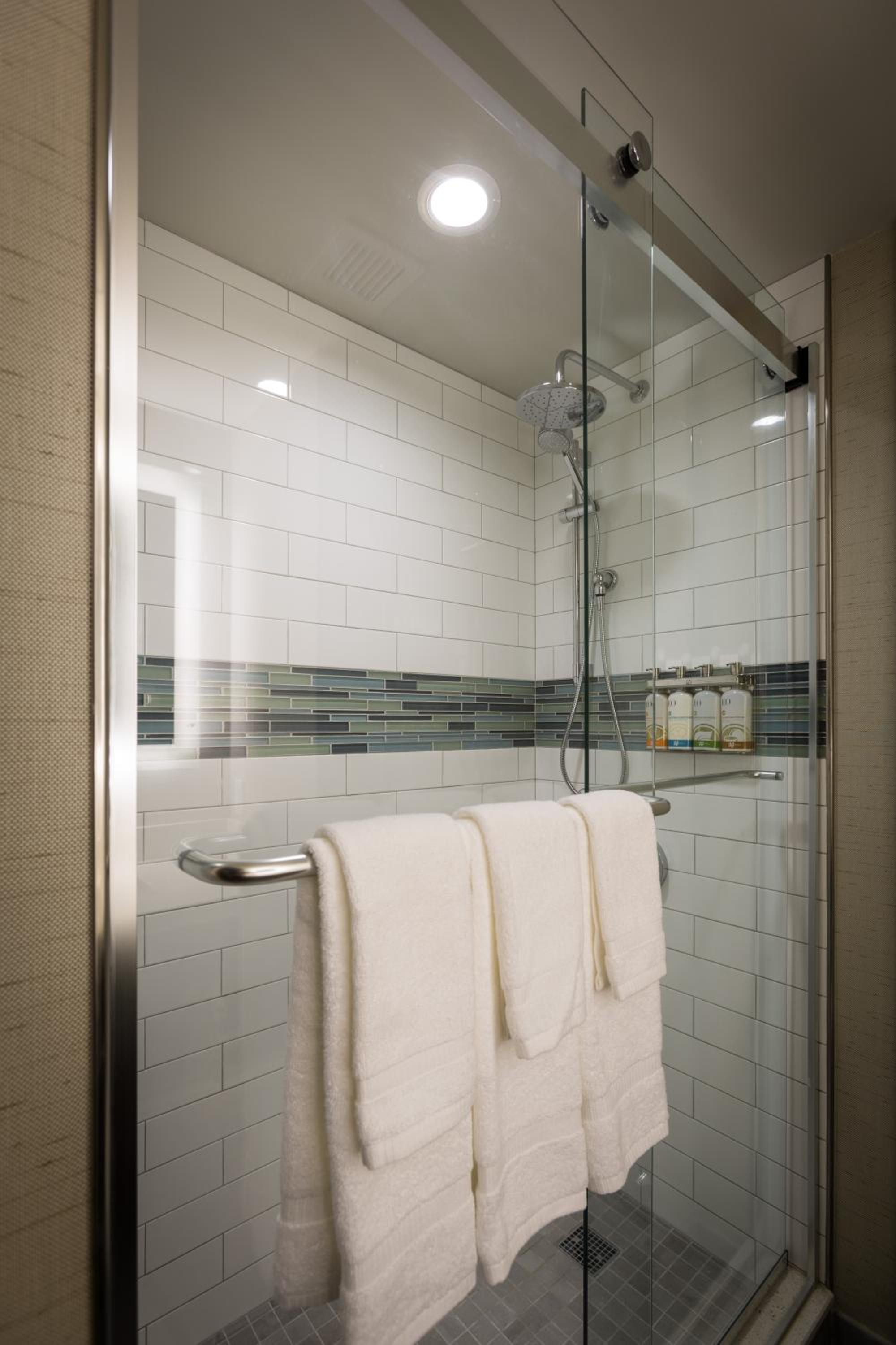 King Room - Hearing Accessible