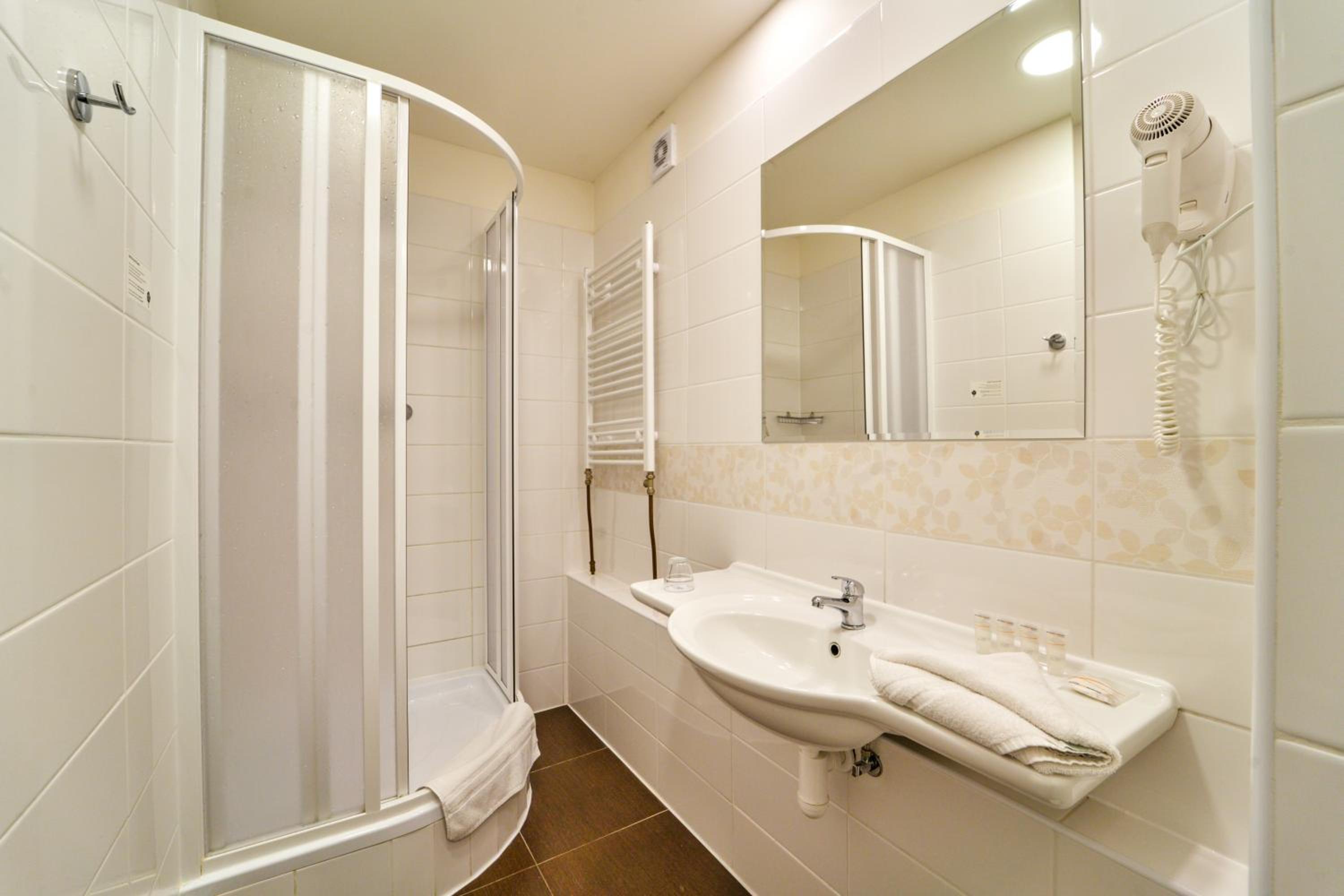 Triple Room - Photo 4