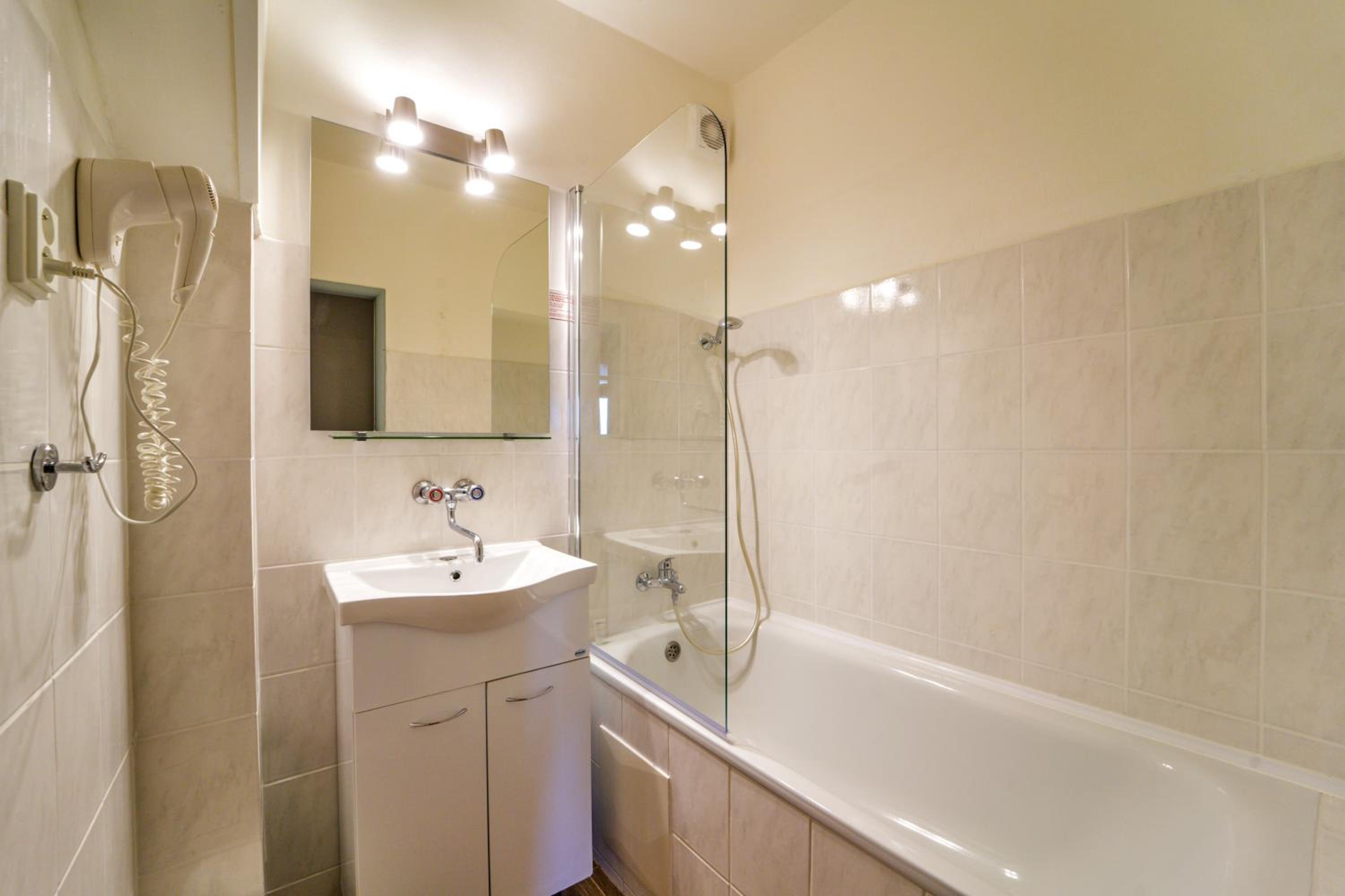 Triple Room - Photo 2