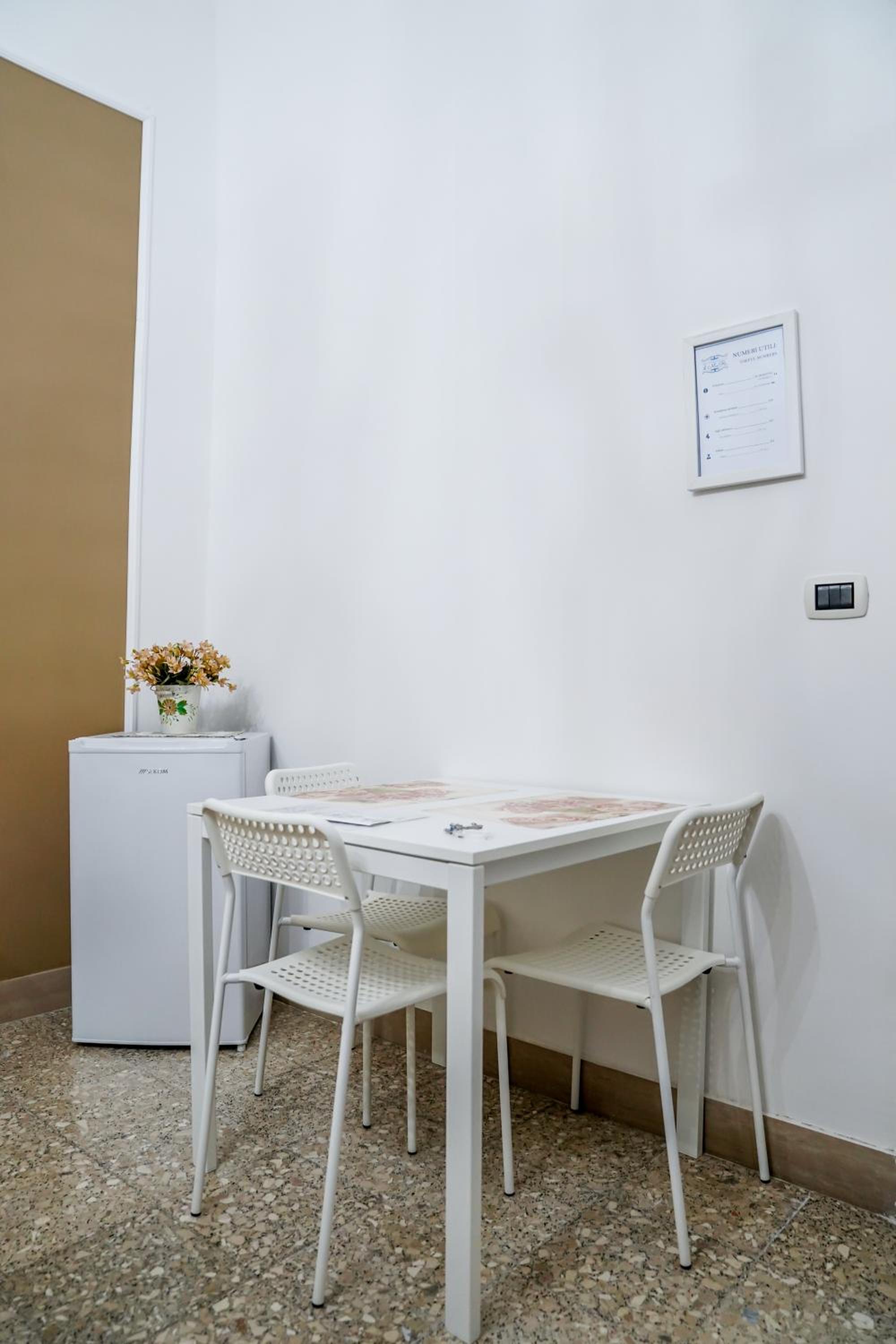 Double Room with Private Bathroom - Photo 3