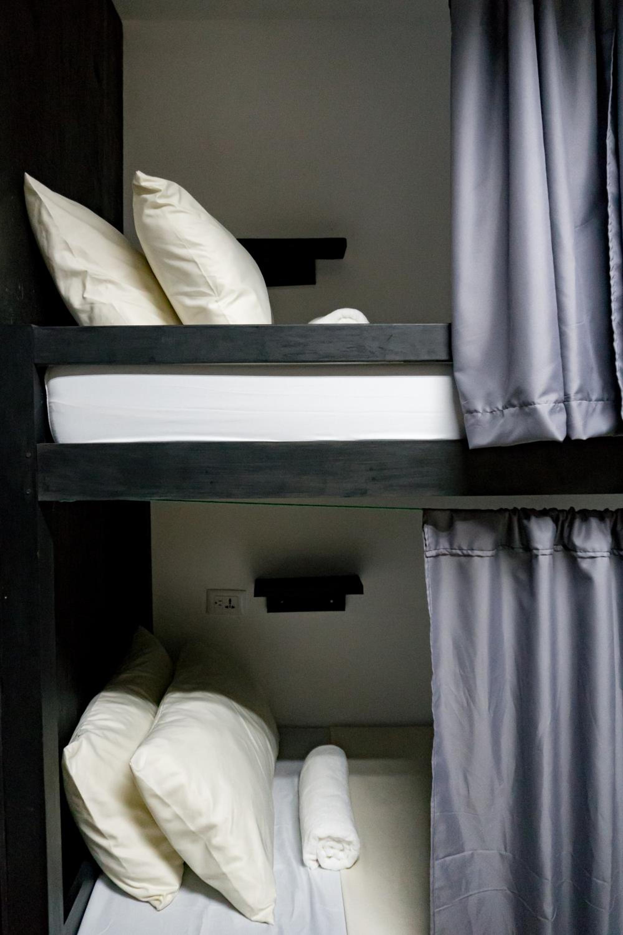 Bed in 10-Bed Mixed Dormitory Room photo 3