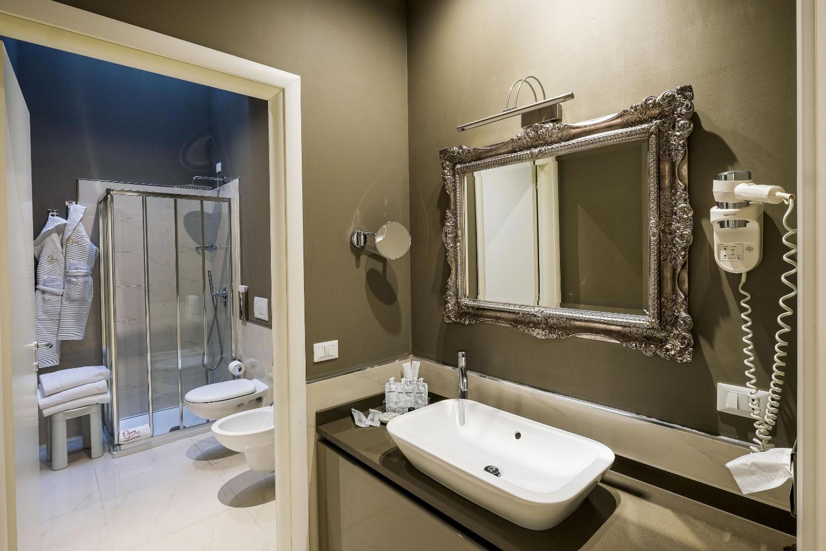 Two-Bedroom Apartment - Photo 15