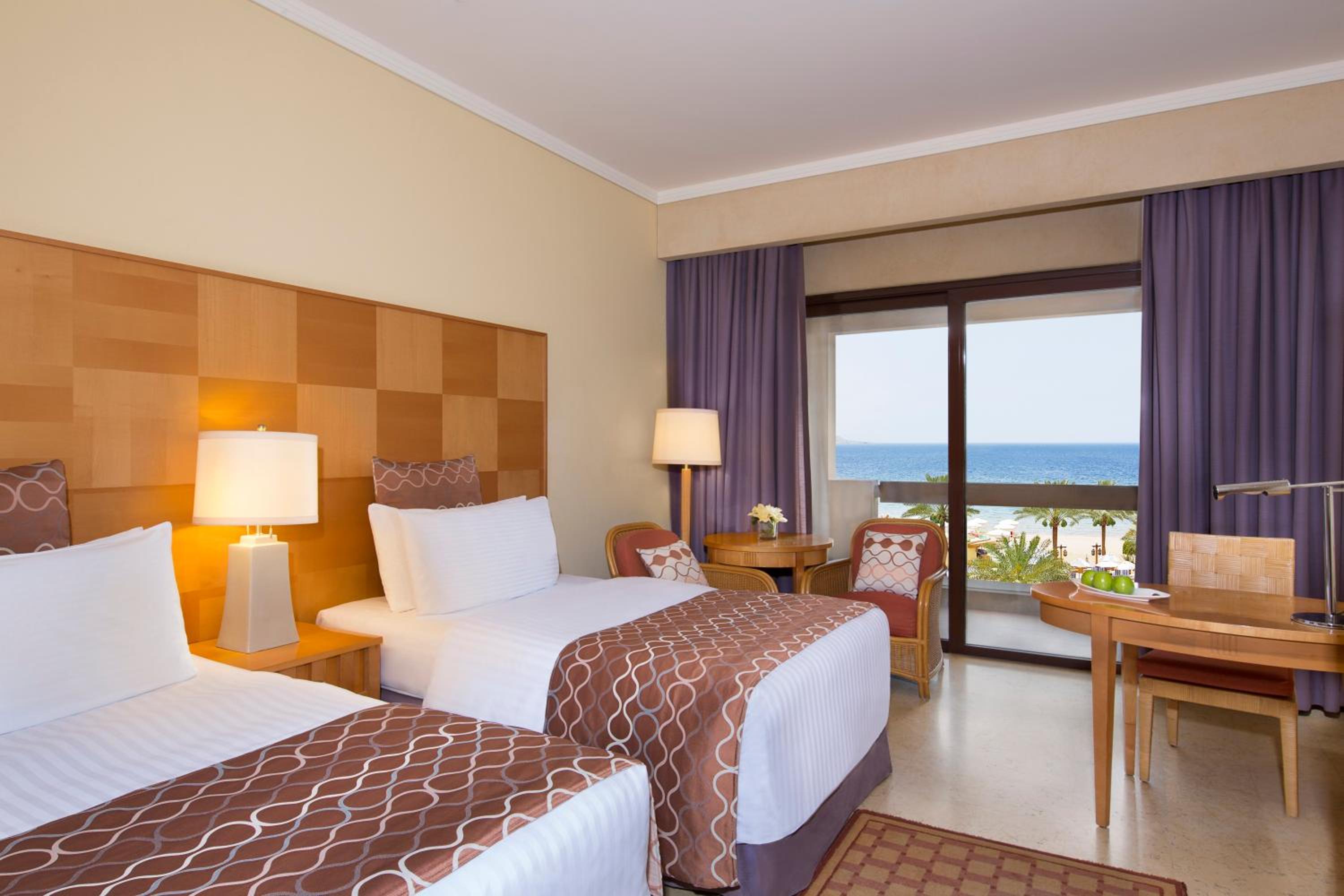 Premium Twin Room with Sea View - Photo 2