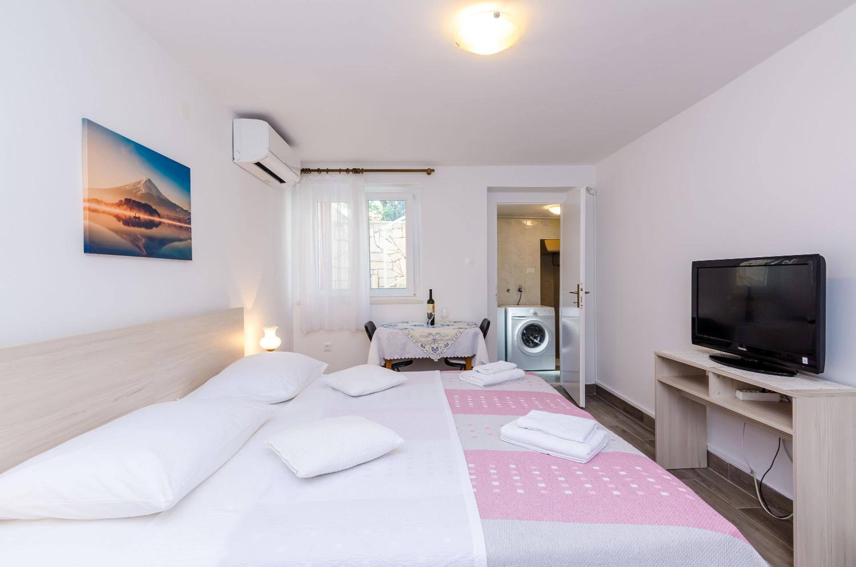 Standard Double Room photo 2