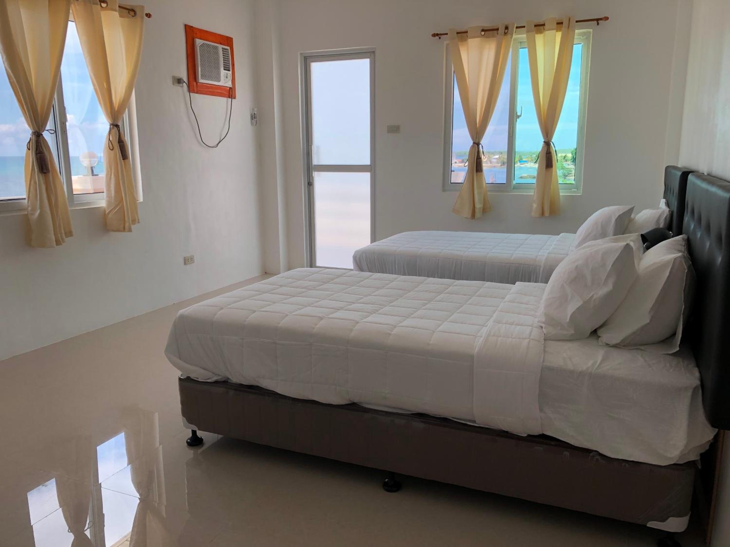 Deluxe Room - Photo 4