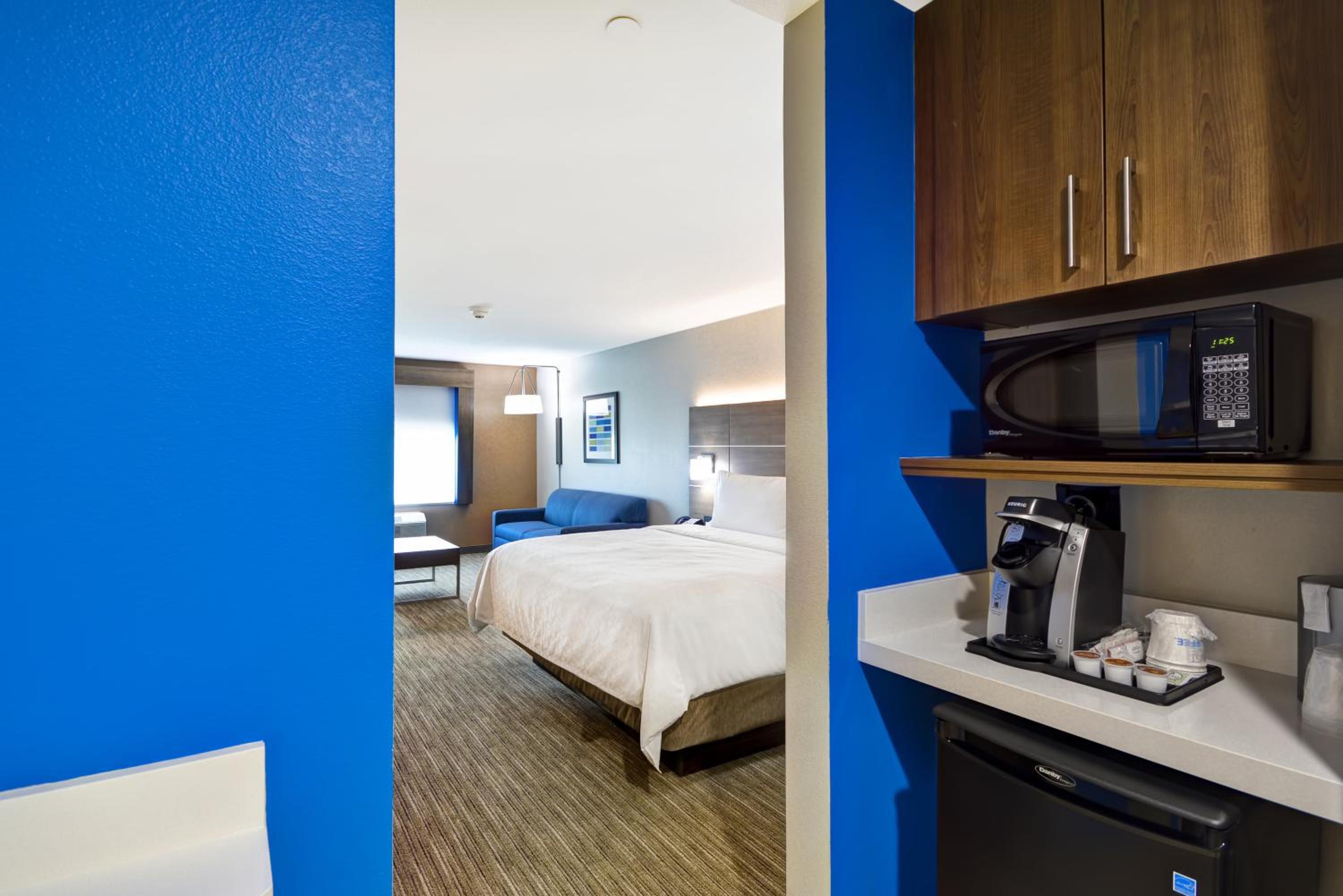 King Suite - Photo 1