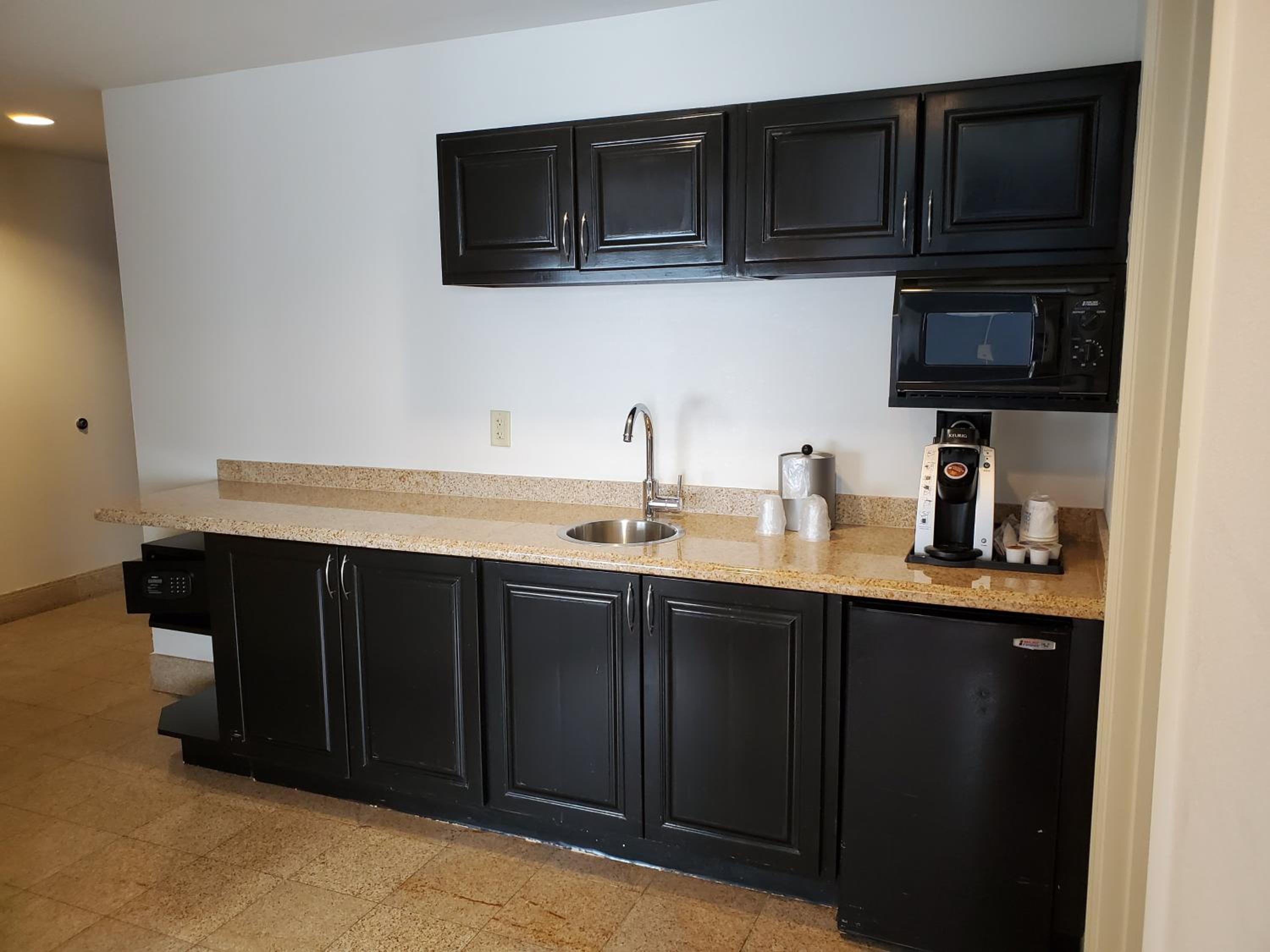 Two-Bedroom King Suite - Non-Smoking