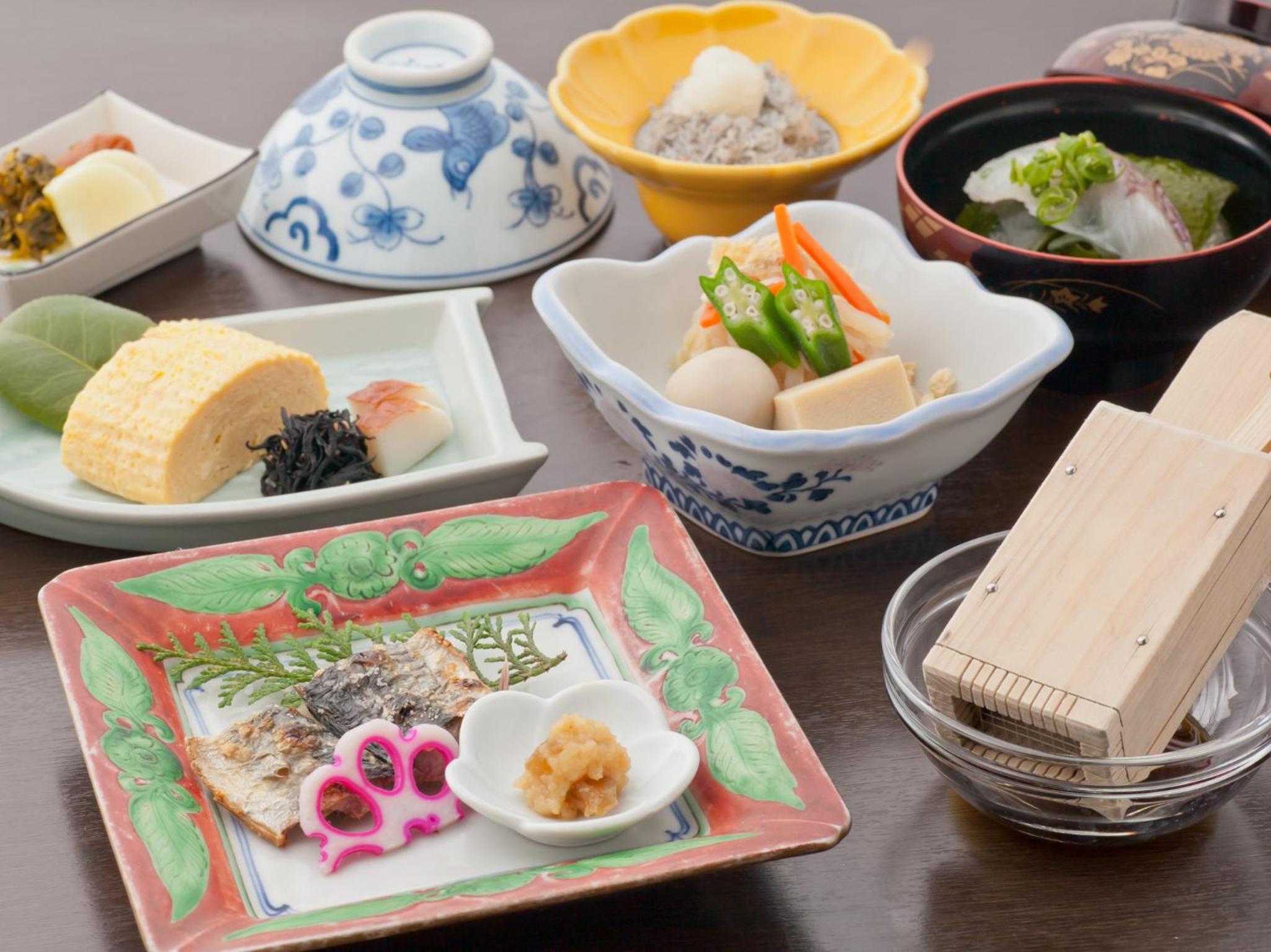 Japanese-Style Room with Sea View -Smoking - Beef Kaiseki Dinner and Breakfast included photo 3