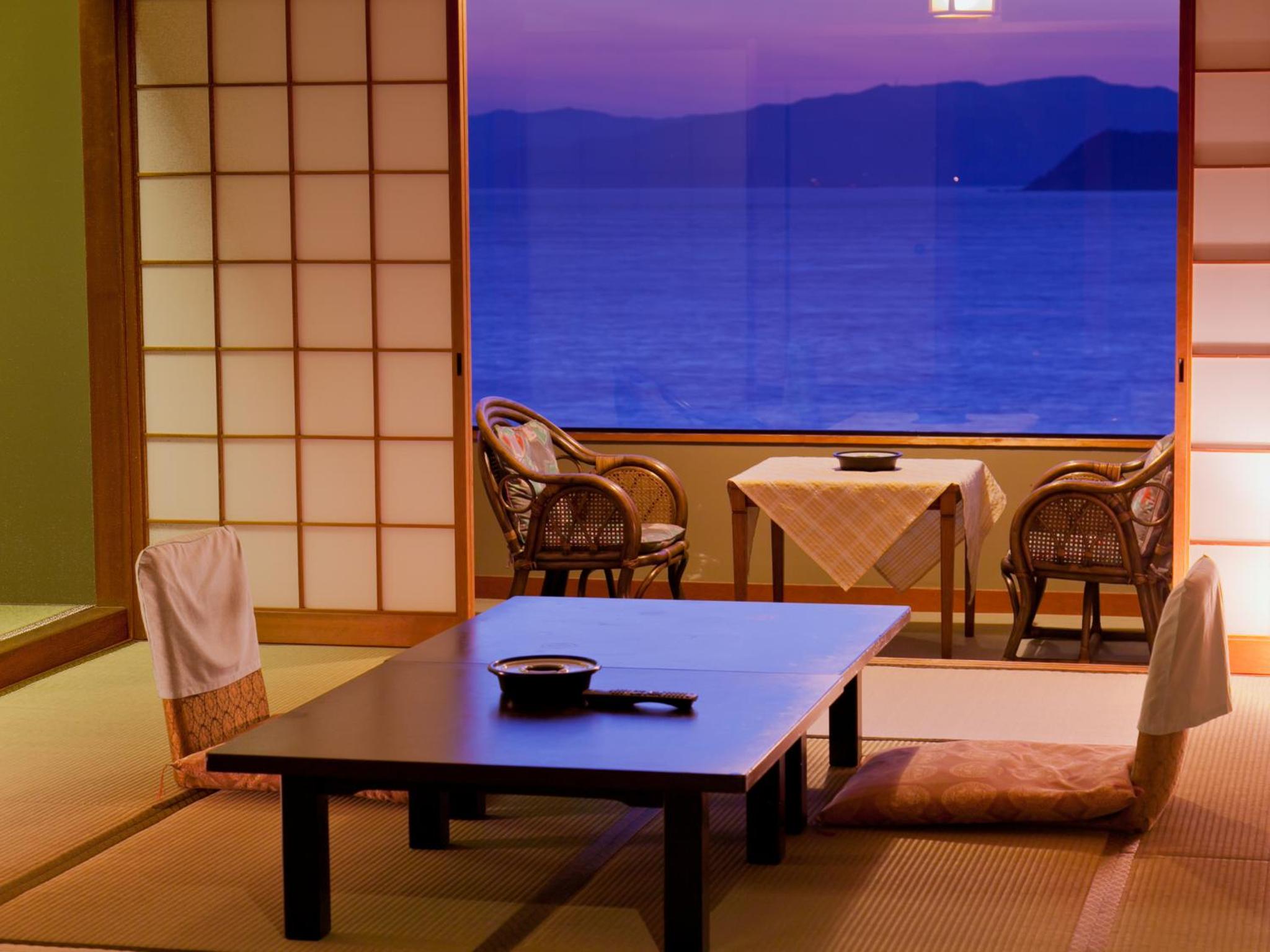 Japanese-Style Deluxe Room with Sea View -Smoking - Seafood Dinner and Breakfast Included  photo 3