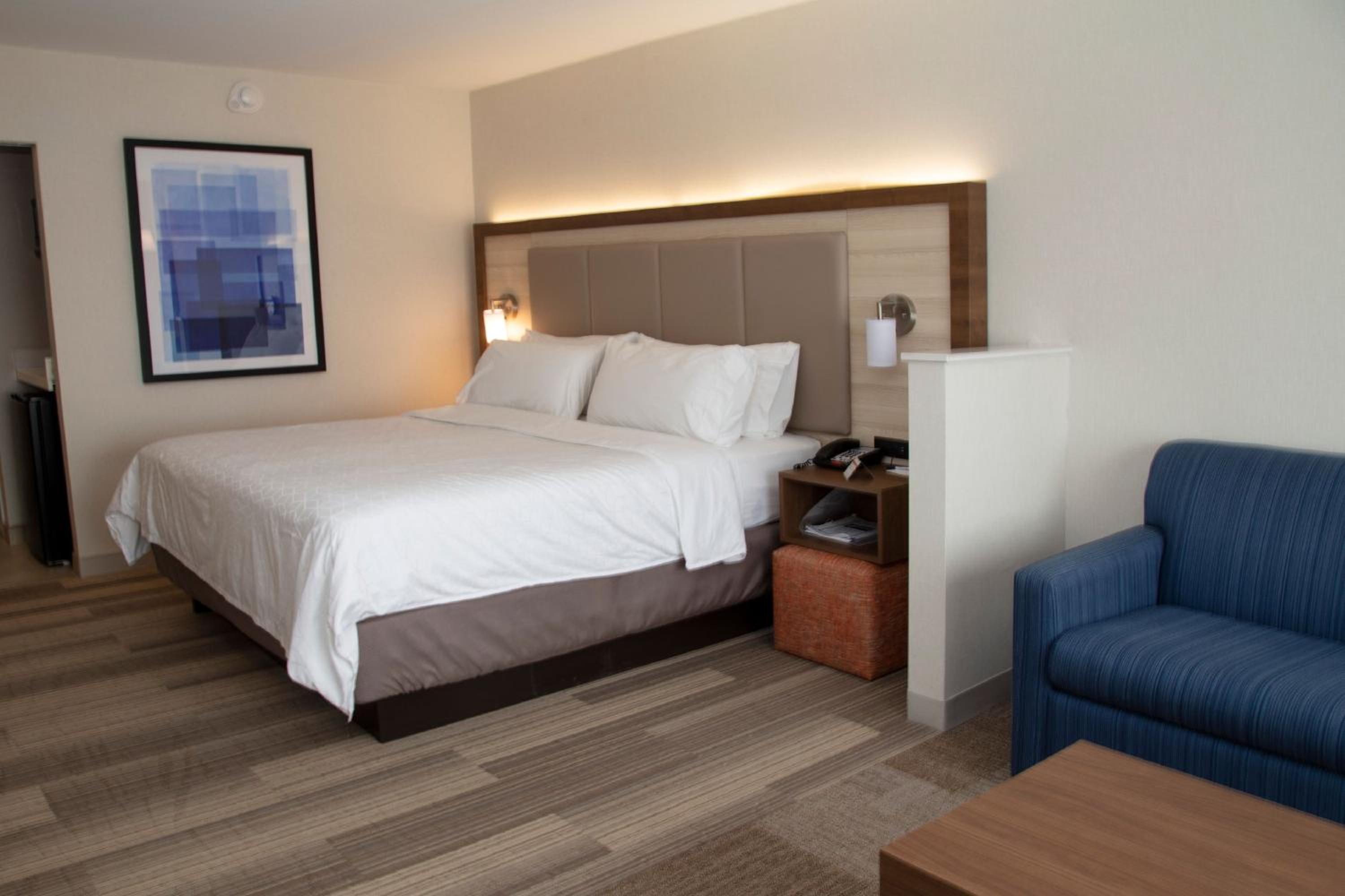 Suite - Hearing Accessible - Non-Smoking photo 3