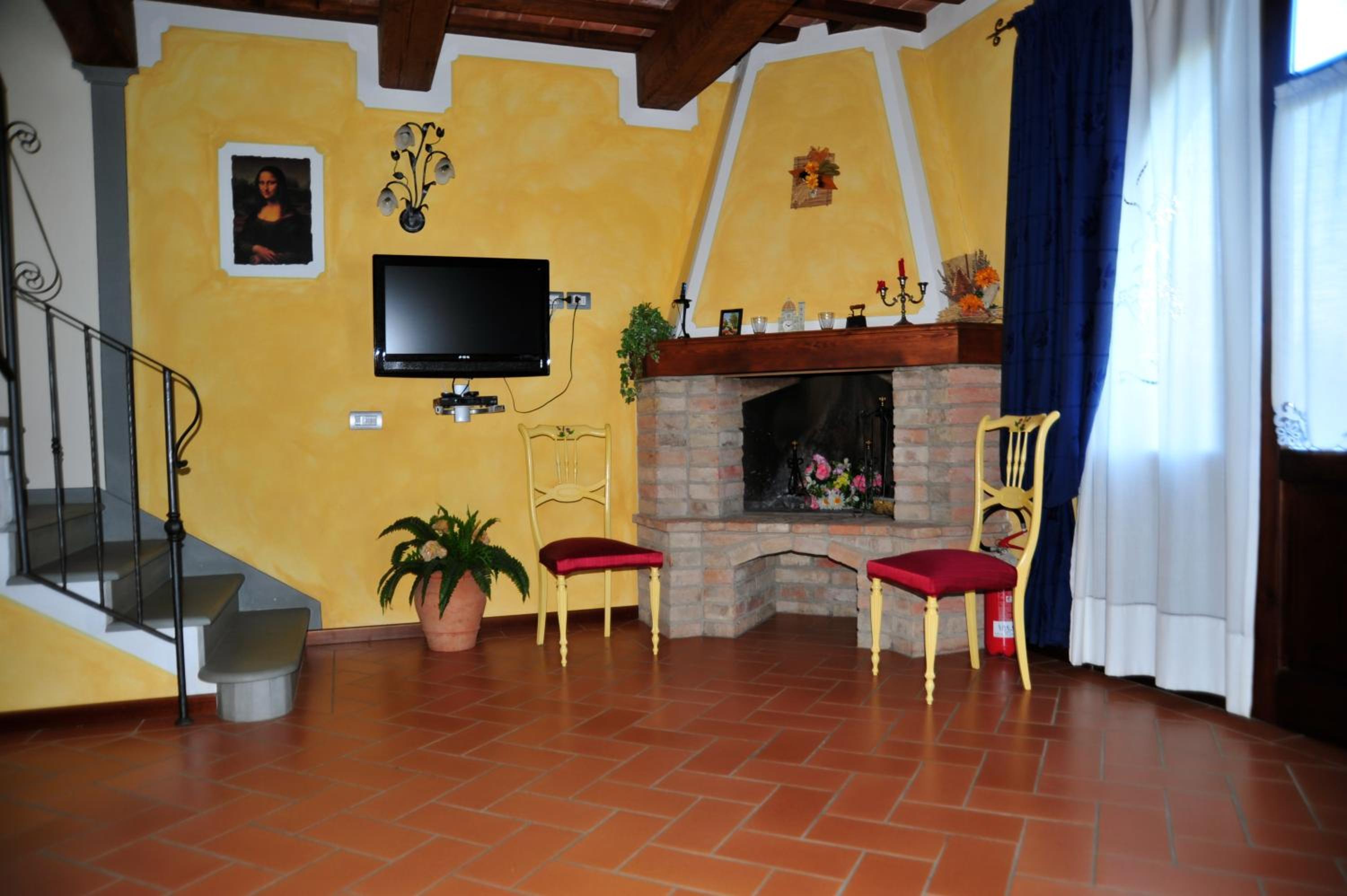Two-Bedroom Apartment photo 2