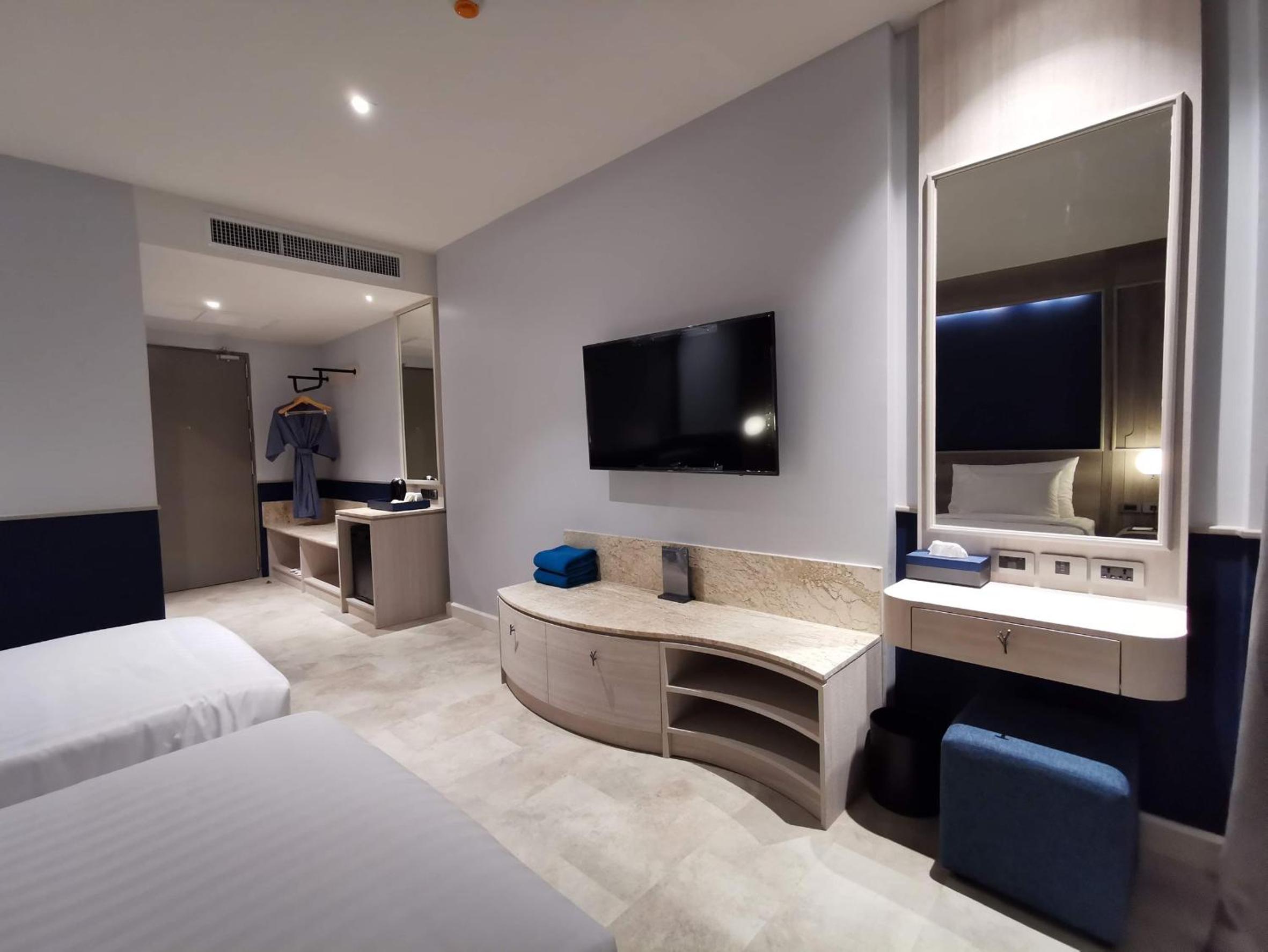 Superior Double or Twin Room - Photo 13