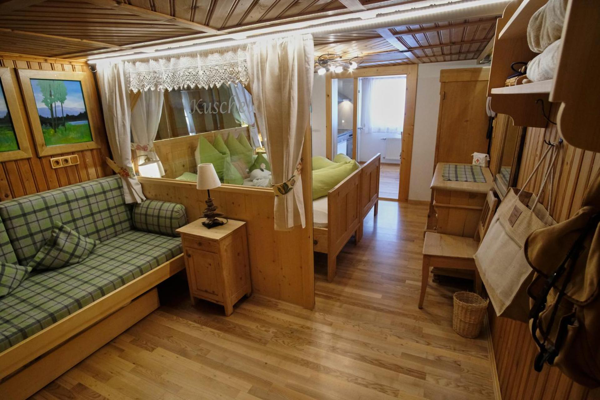 Apartment with Mountain View photo 3