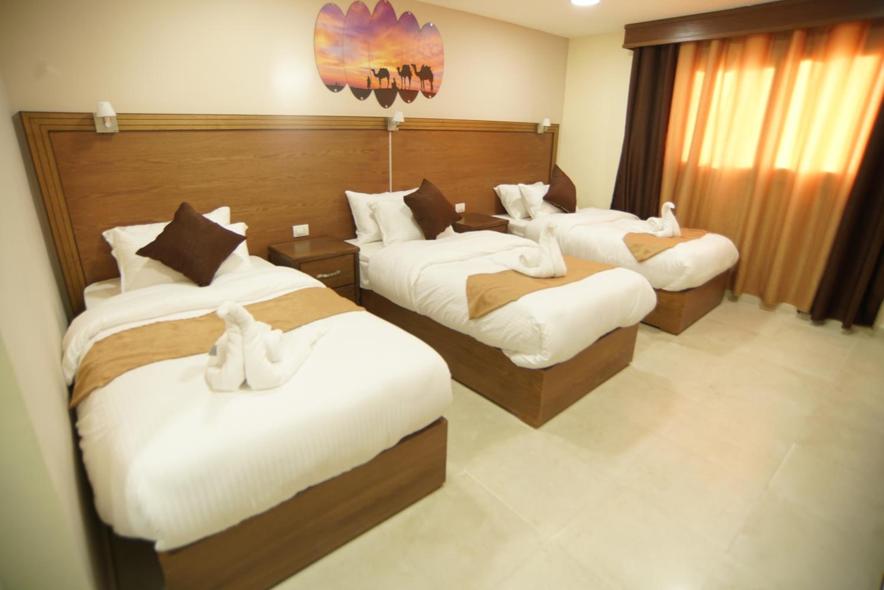 Deluxe Triple Room - Photo 3