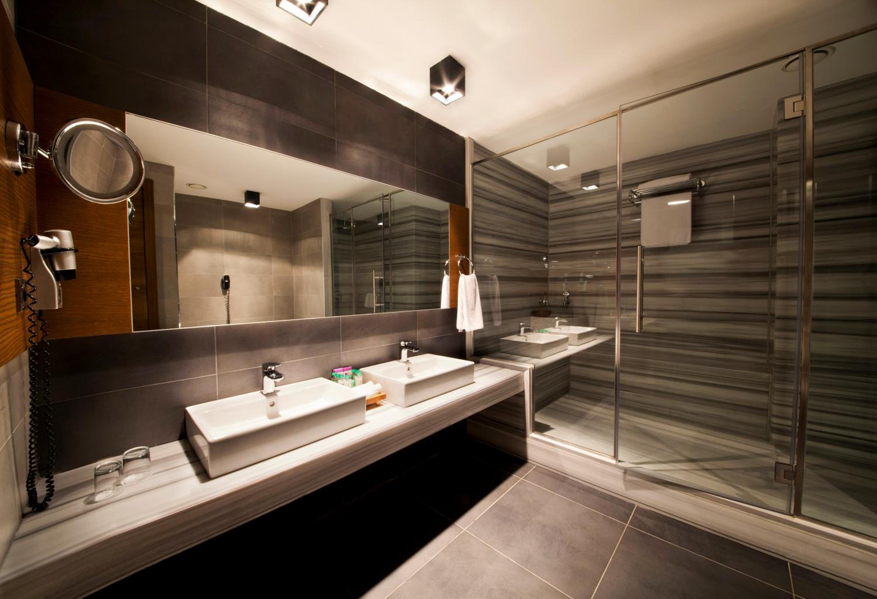 Executive Junior Suite  with Access to Executive Lounge photo 2