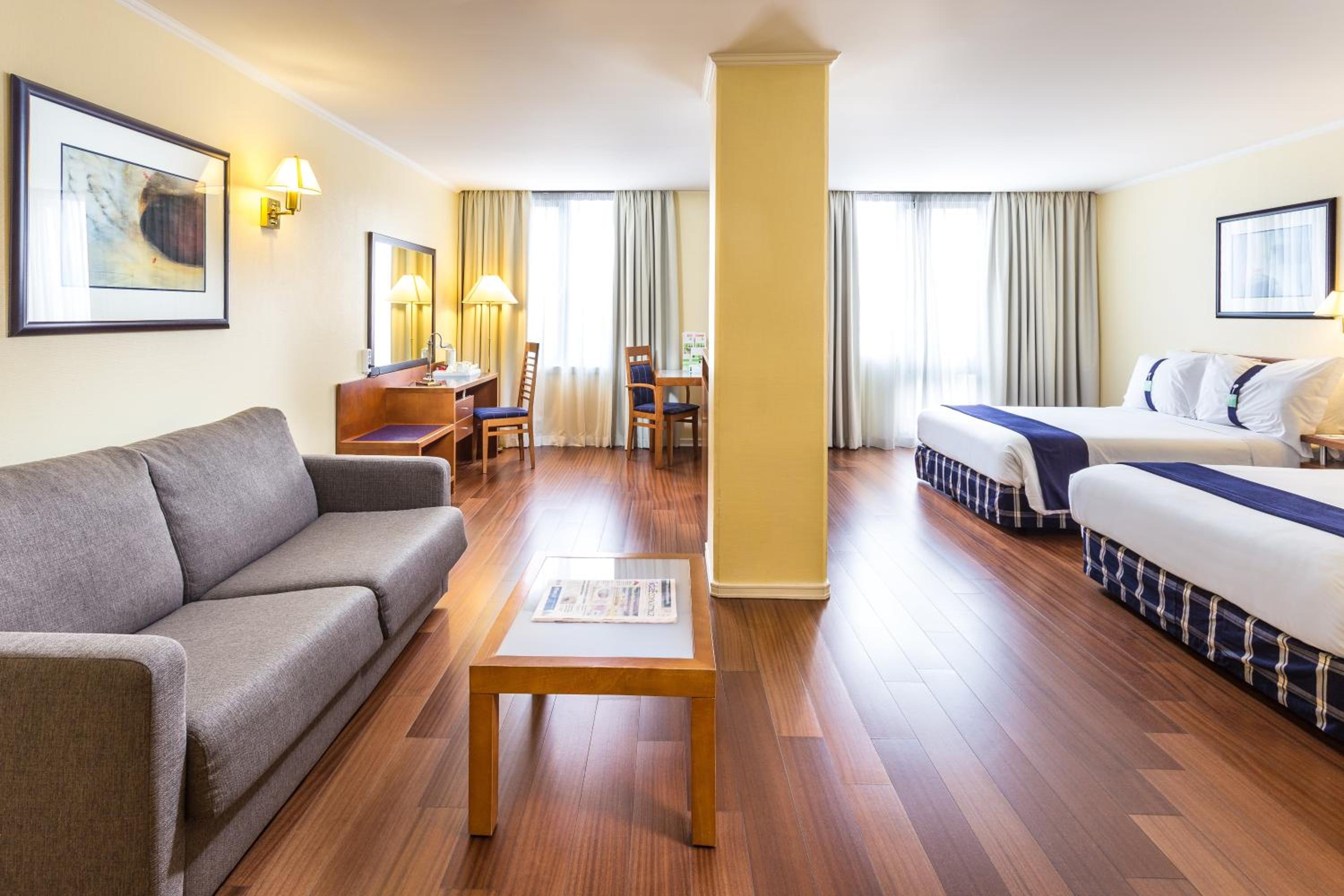Standard Twin Room - Photo 5