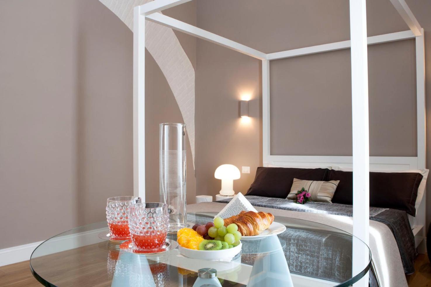 Deluxe Double Room with Spa Bath photo 2