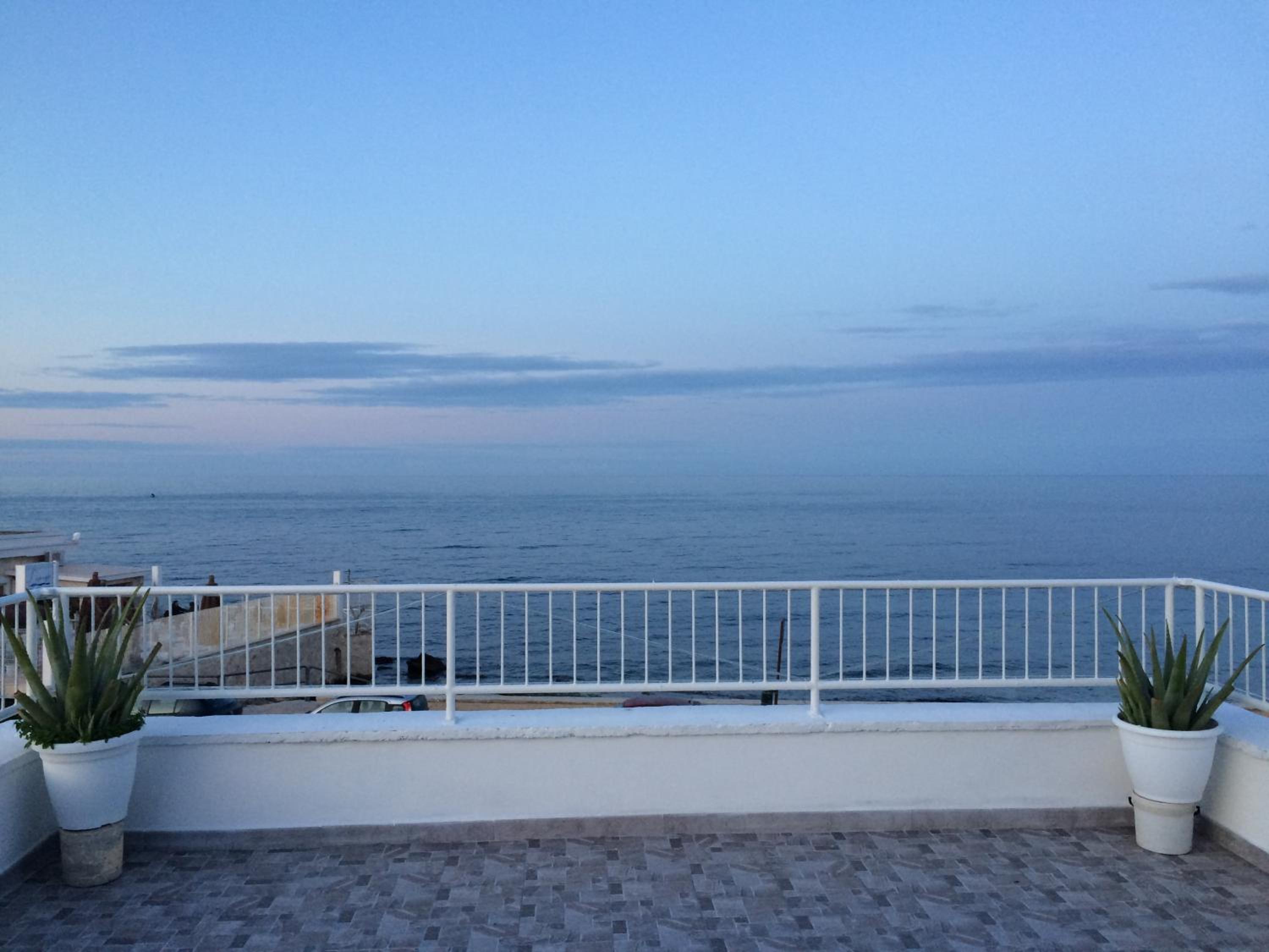 Deluxe Double Room with Sea View - Photo 14