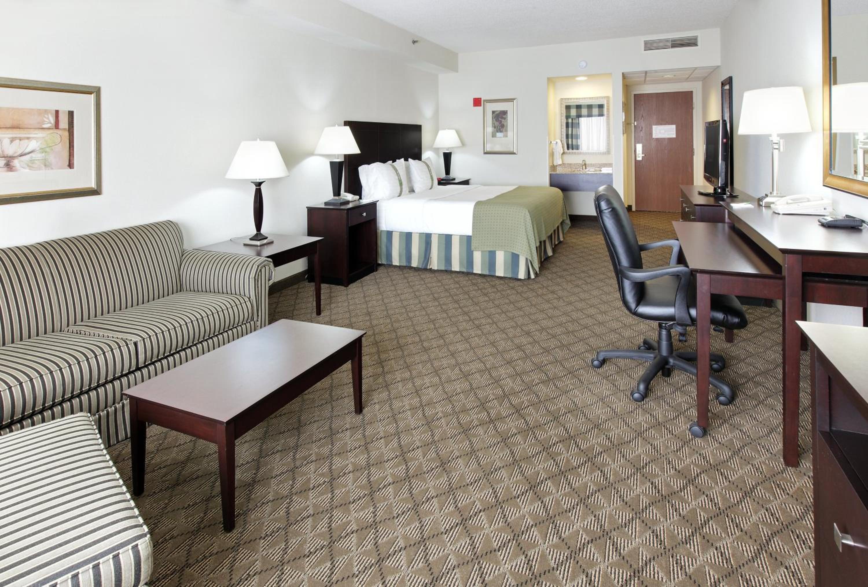 King Suite - Photo 4