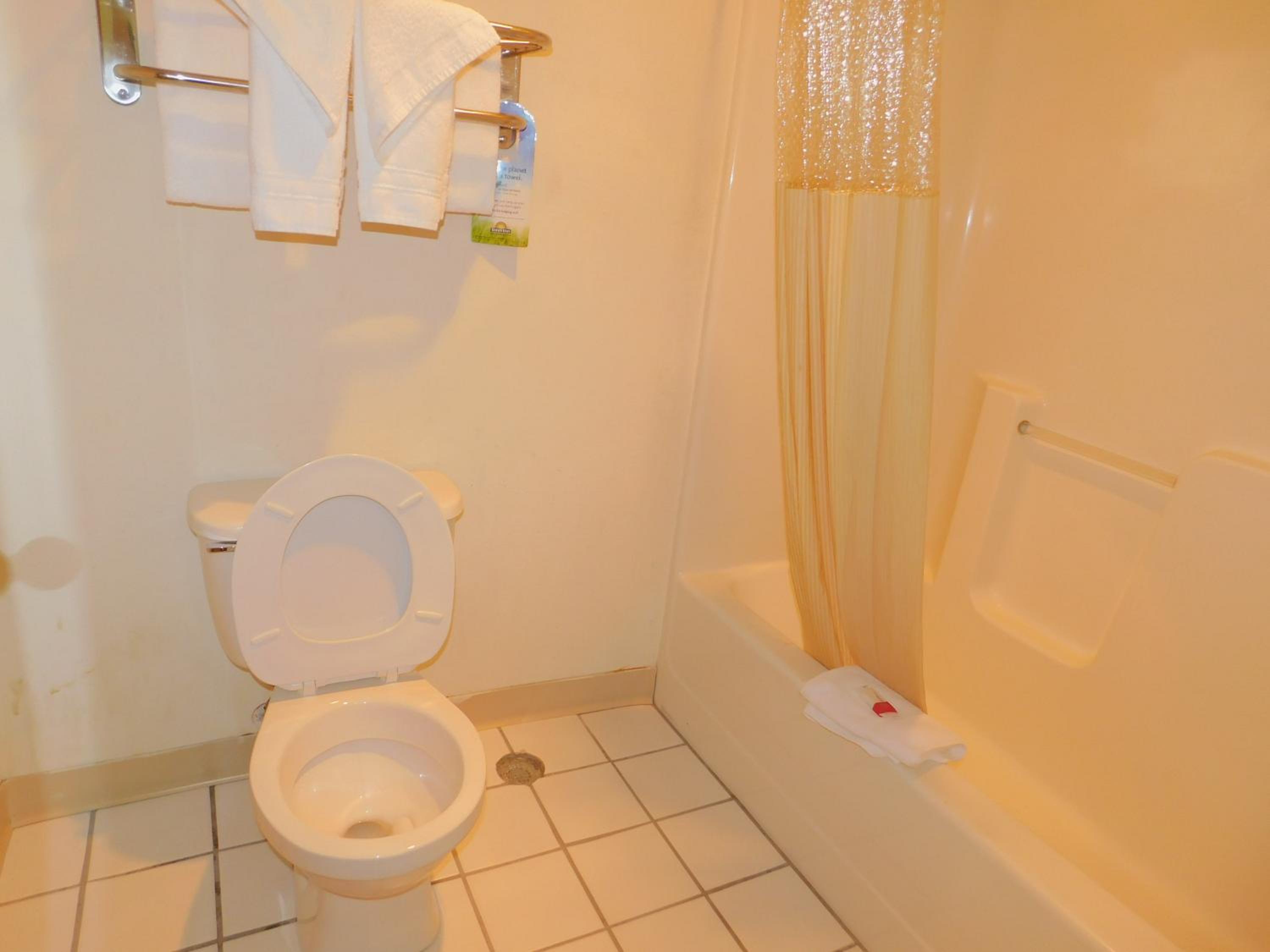 Double Room with Two Double Beds - Non-Smoking - Photo 3