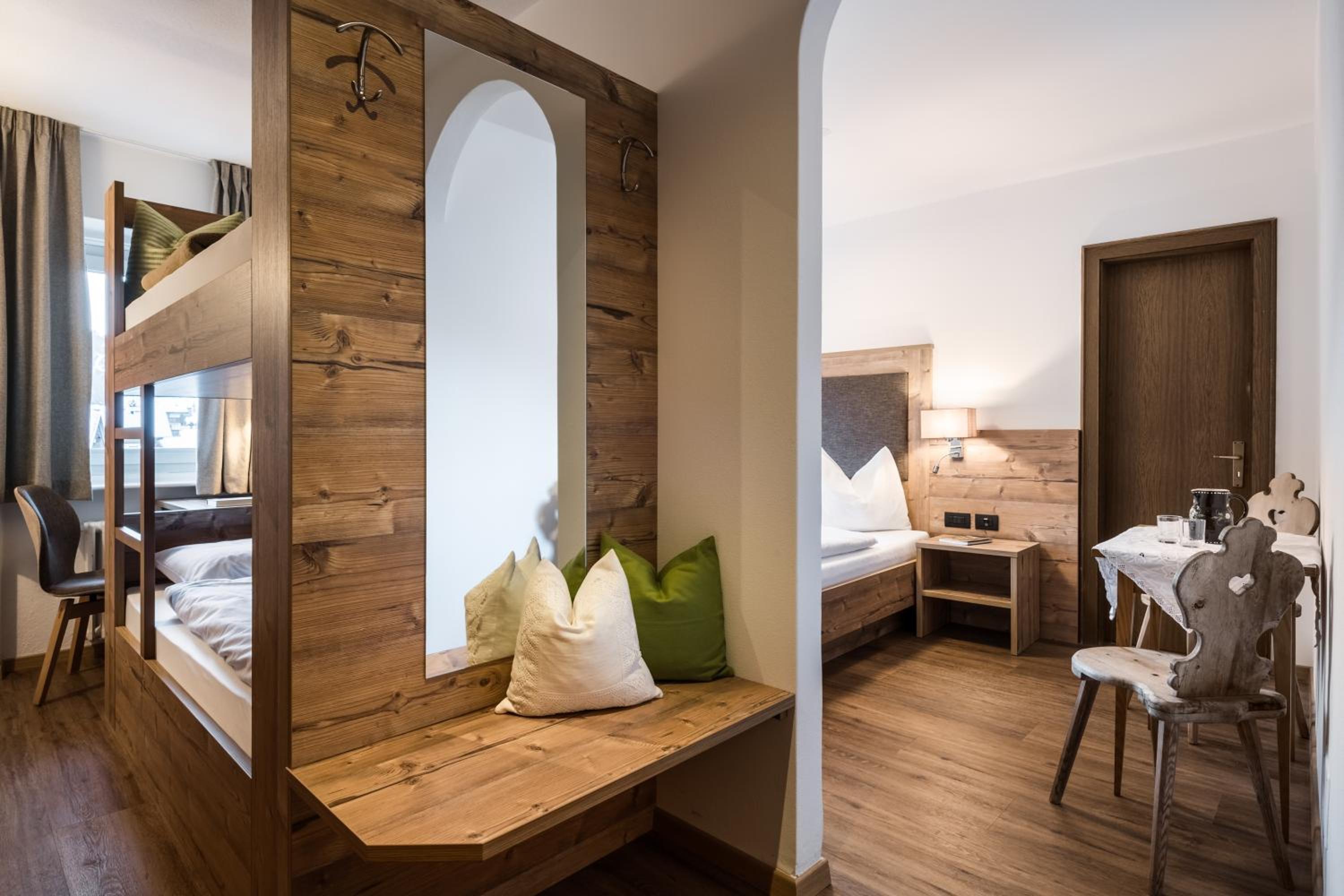 Double Room - Photo 5