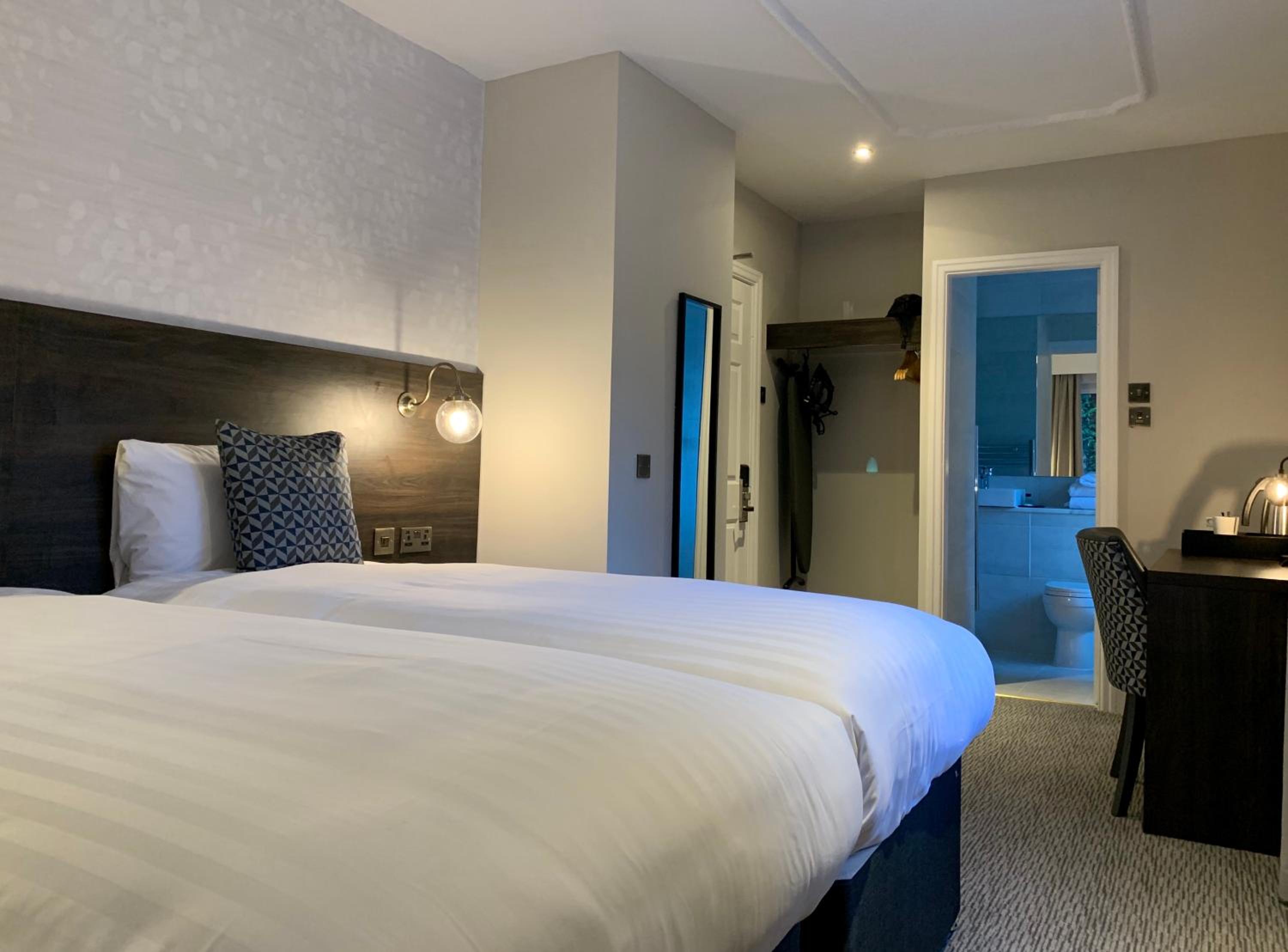 Double Room with 2 Twin Beds - Non-Smoking - Photo 1