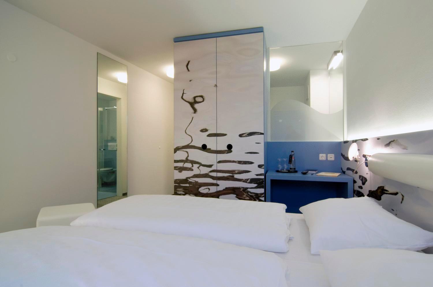 Double Room - Photo 8