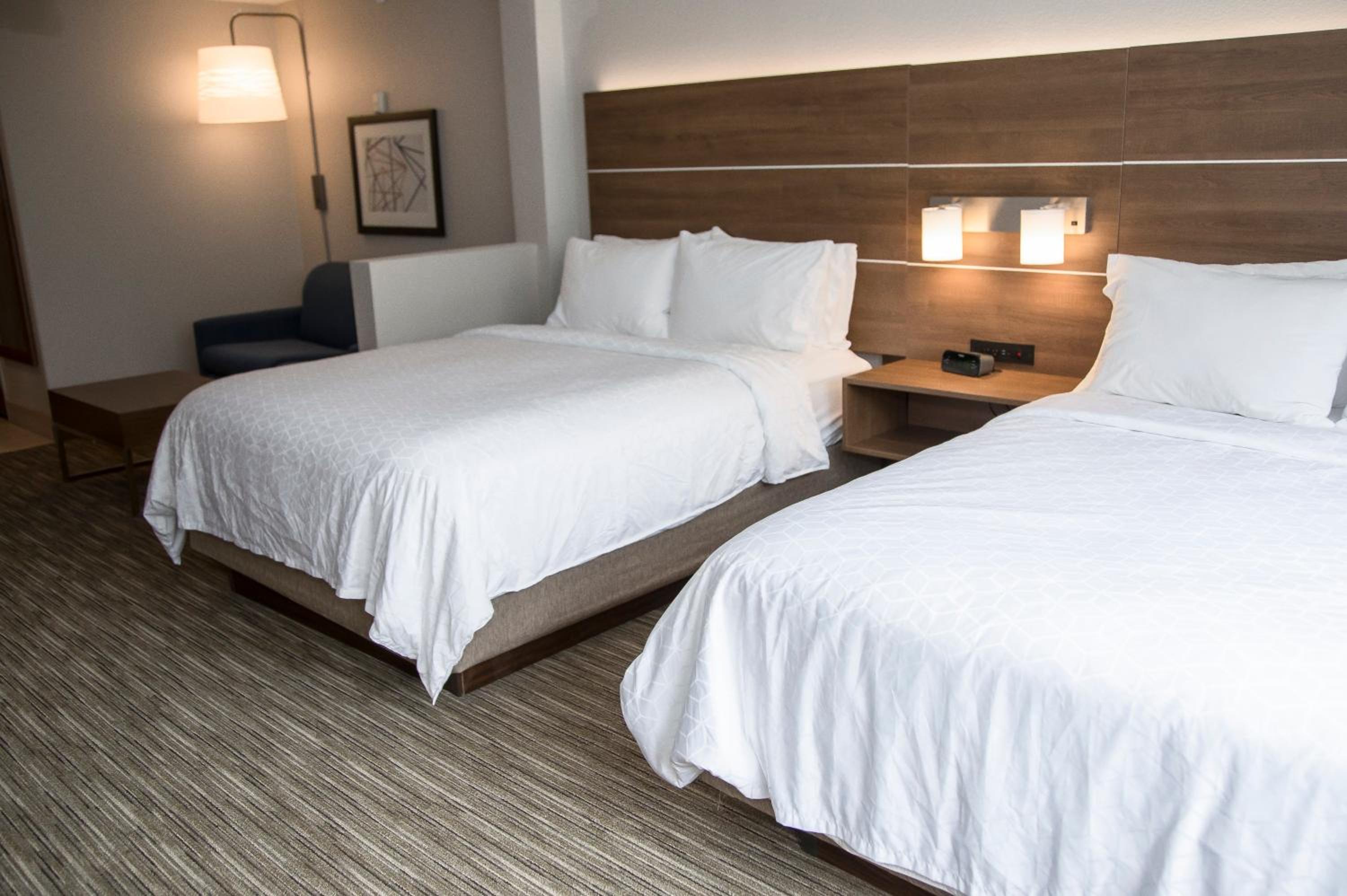 Suite with Two Beds - Non-Smoking - Photo 7