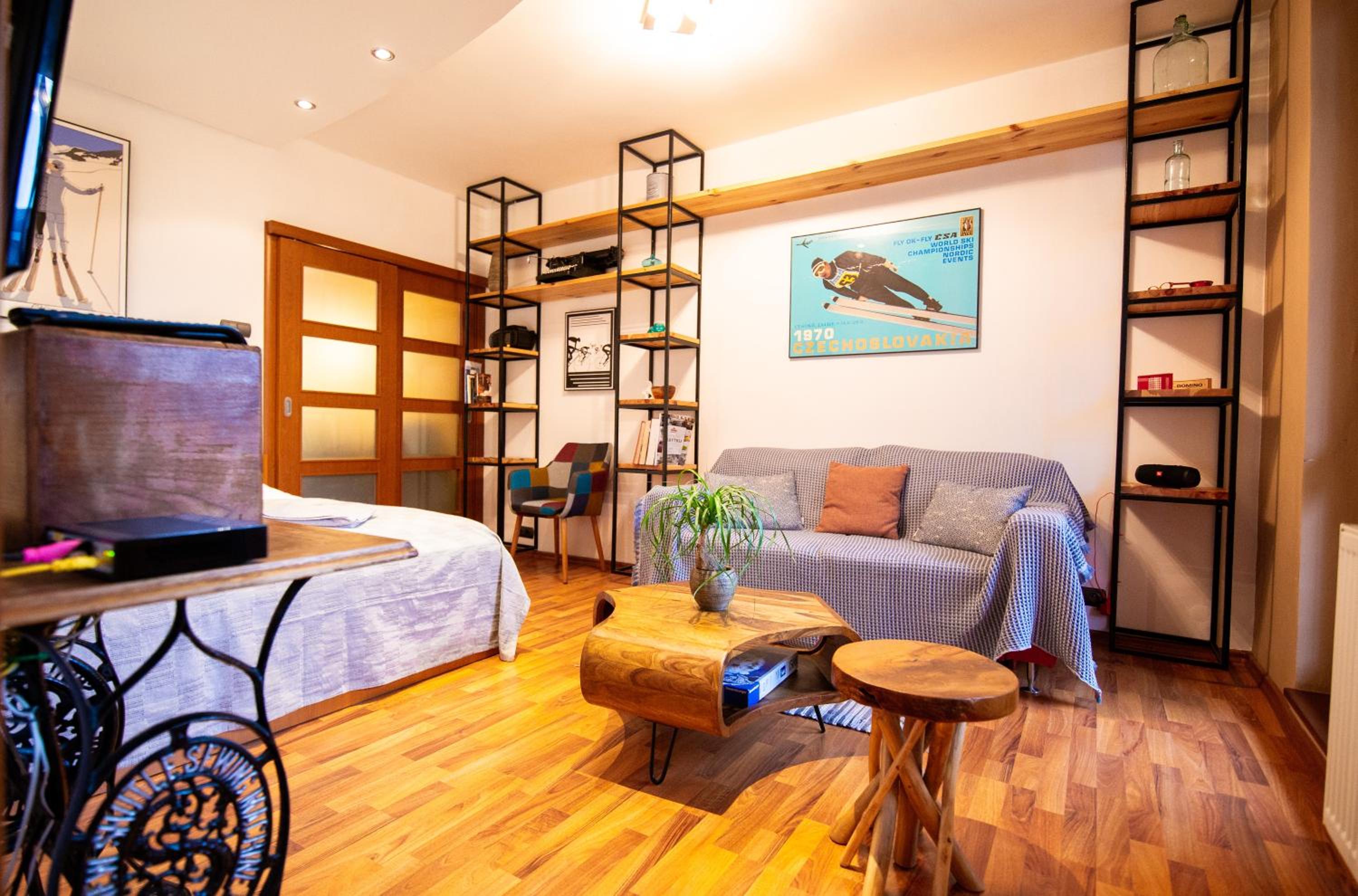 Two-Bedroom Apartment with Balcony photo 3