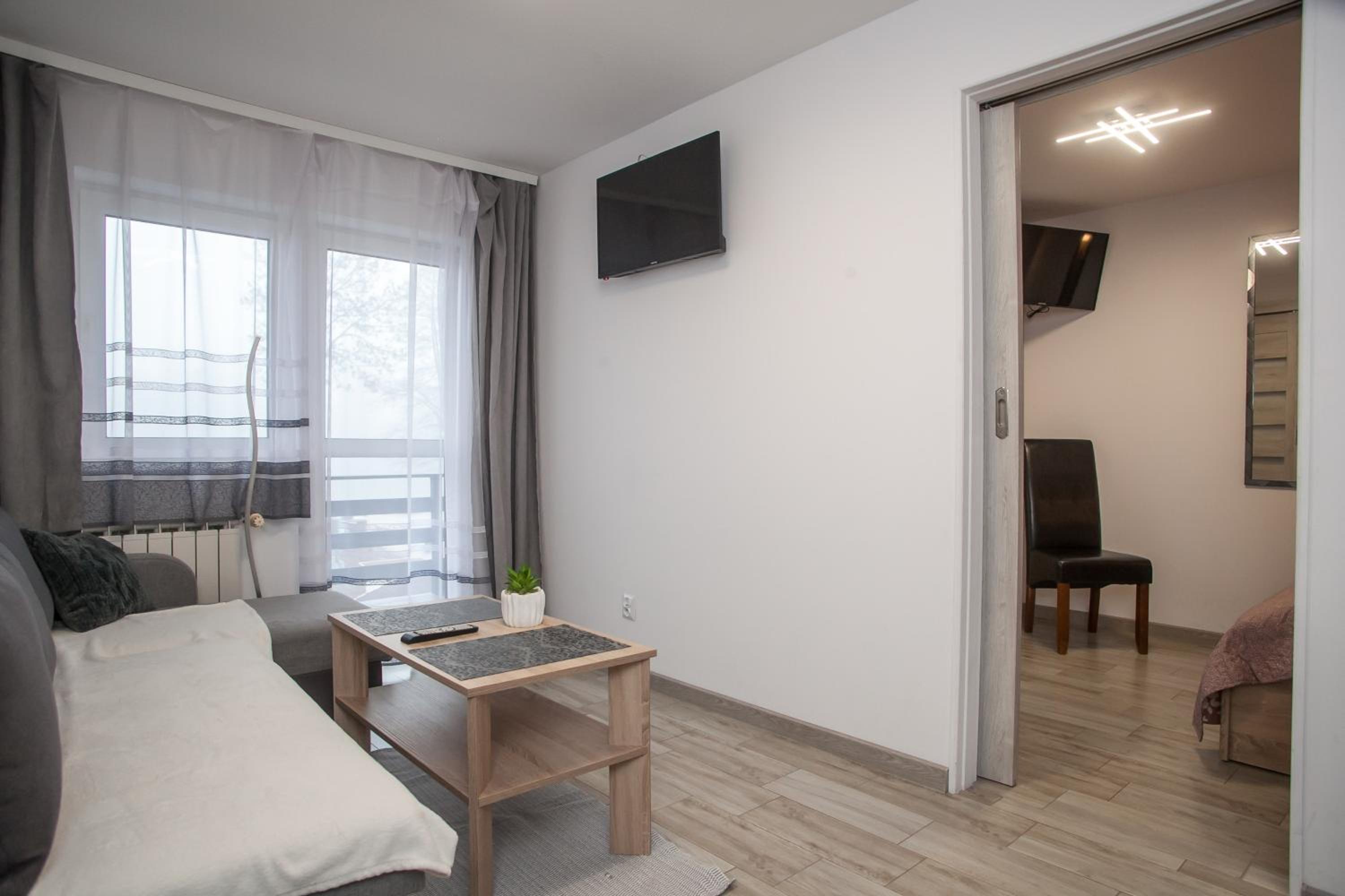One-Bedroom Apartment with Balcony and Water View - Photo 6