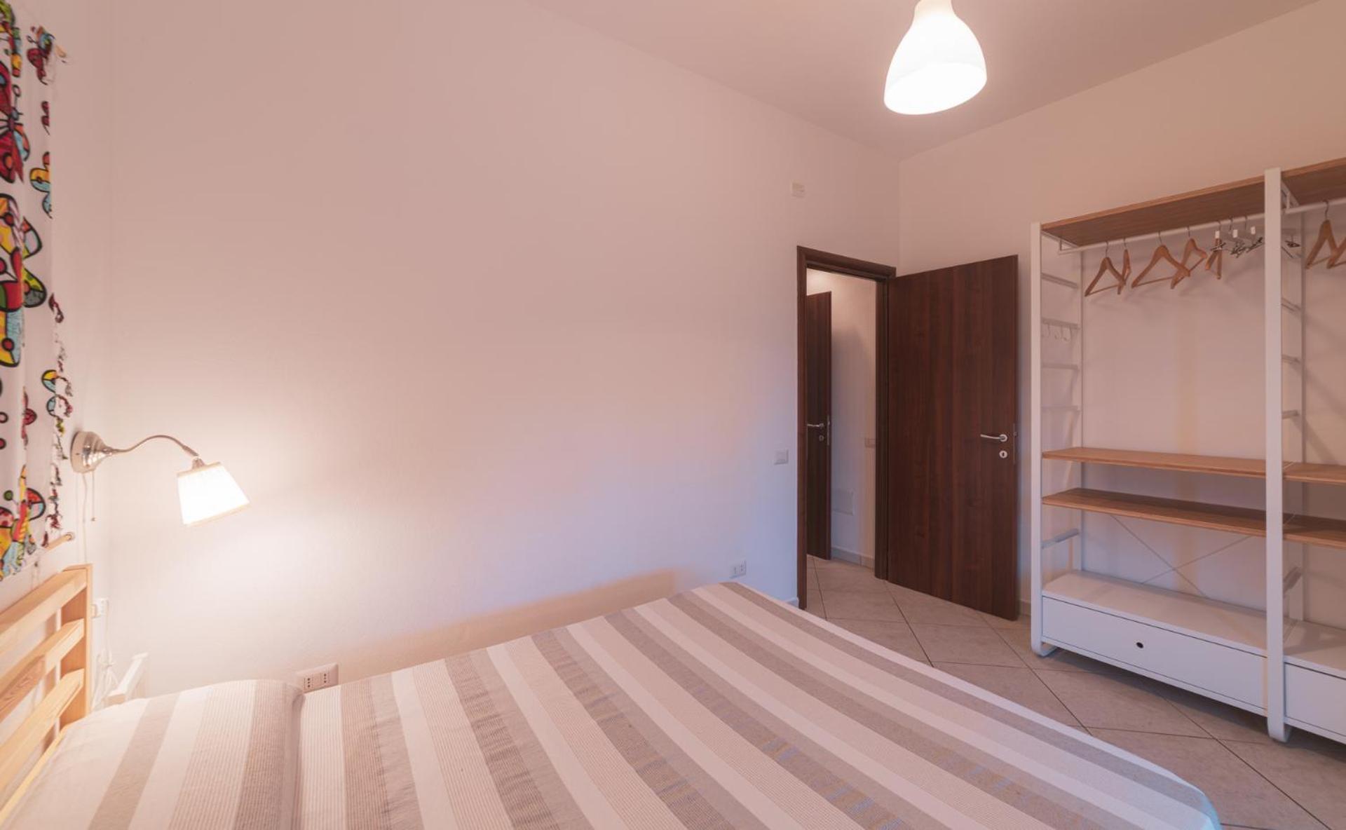 One-Bedroom Apartment - Photo 8