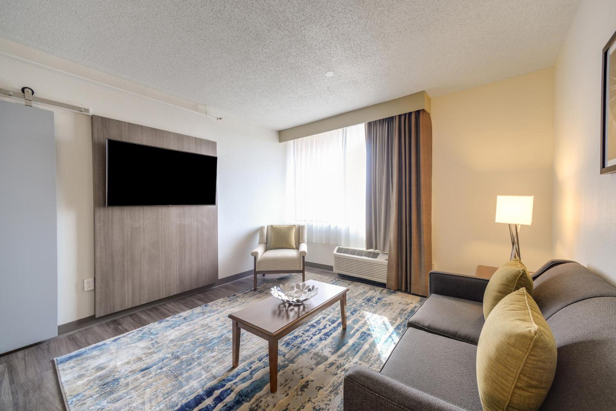 Executive King Suite photo 2
