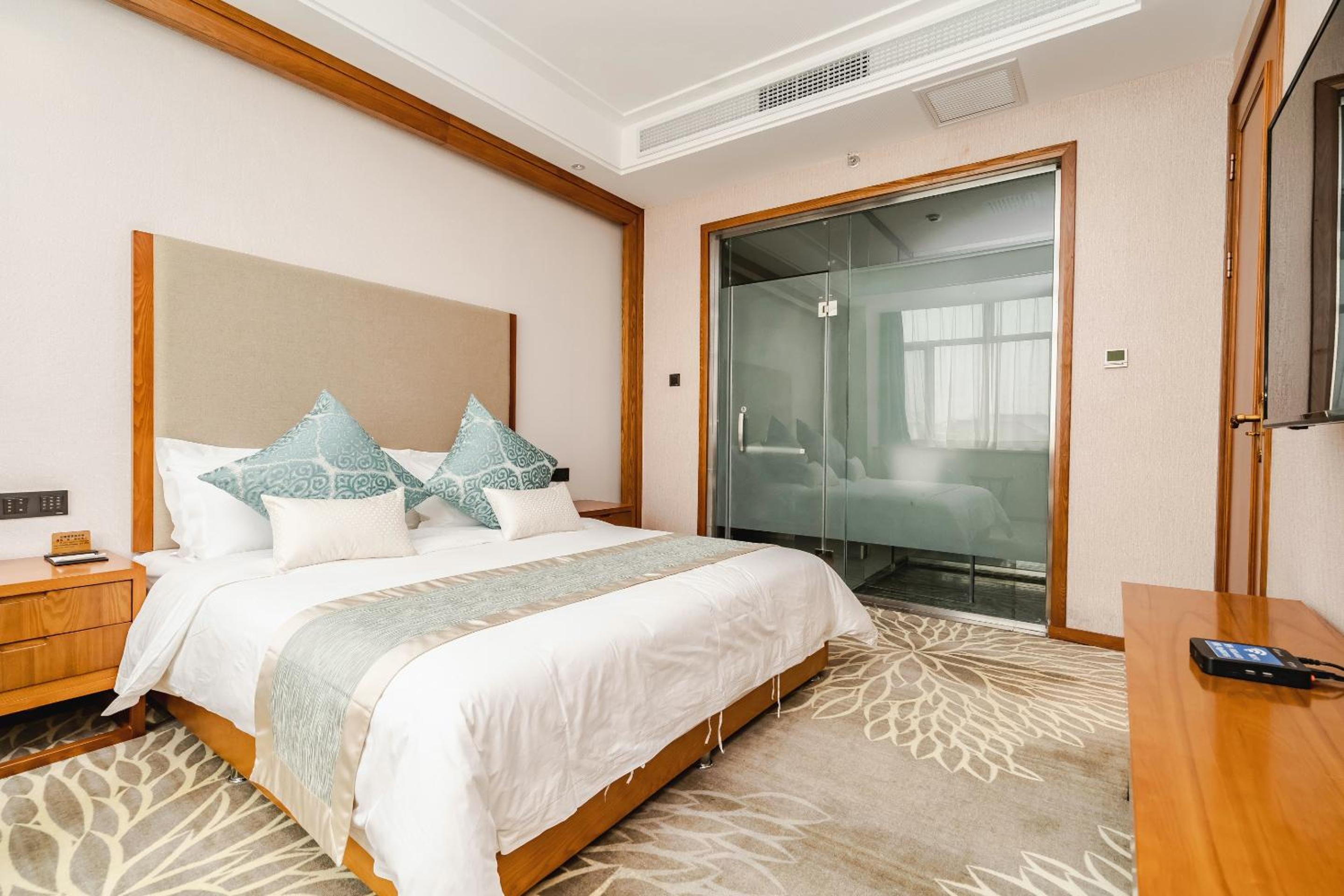 One-Bedroom Suite