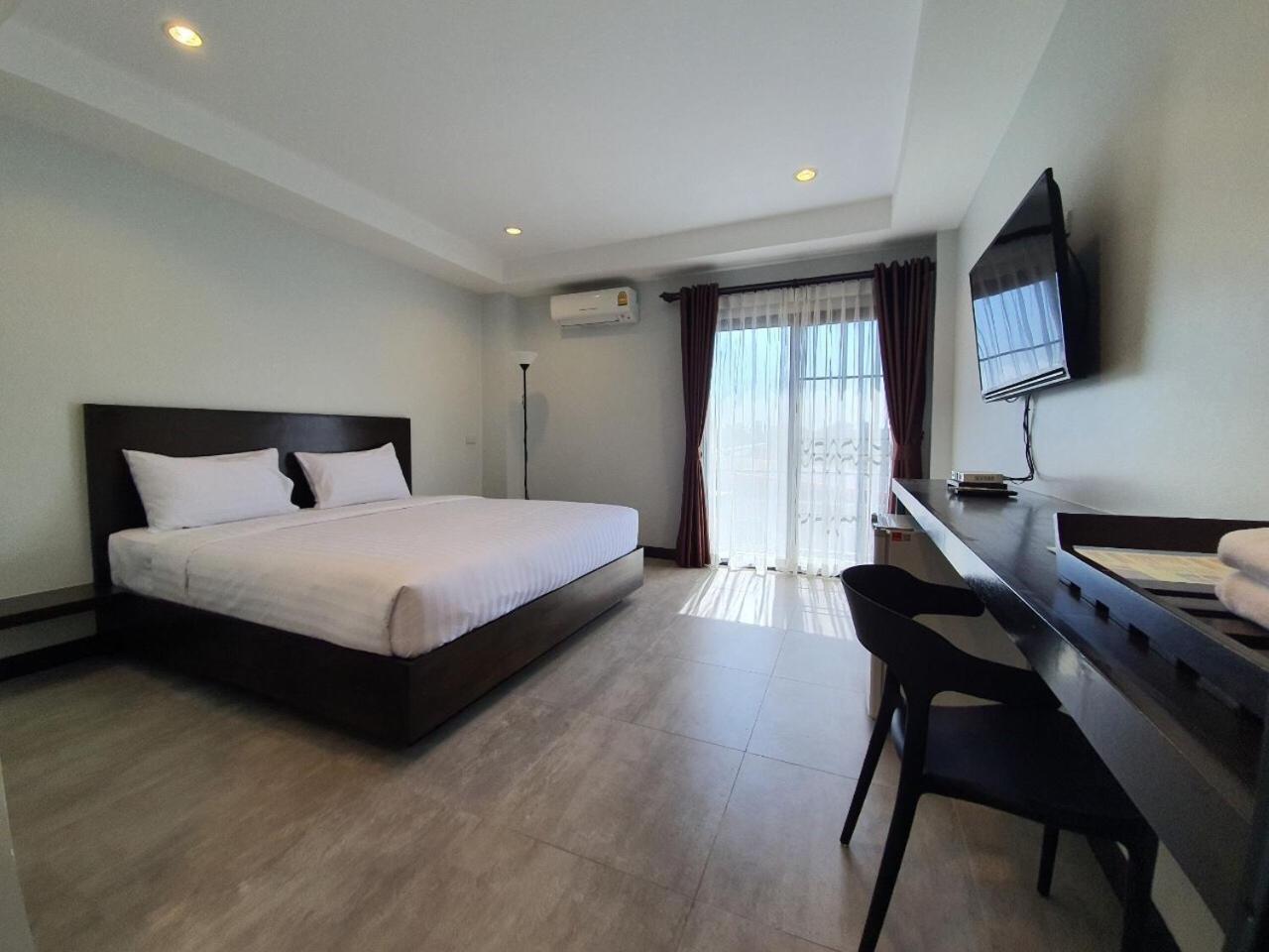 Deluxe Double Room - Photo 1