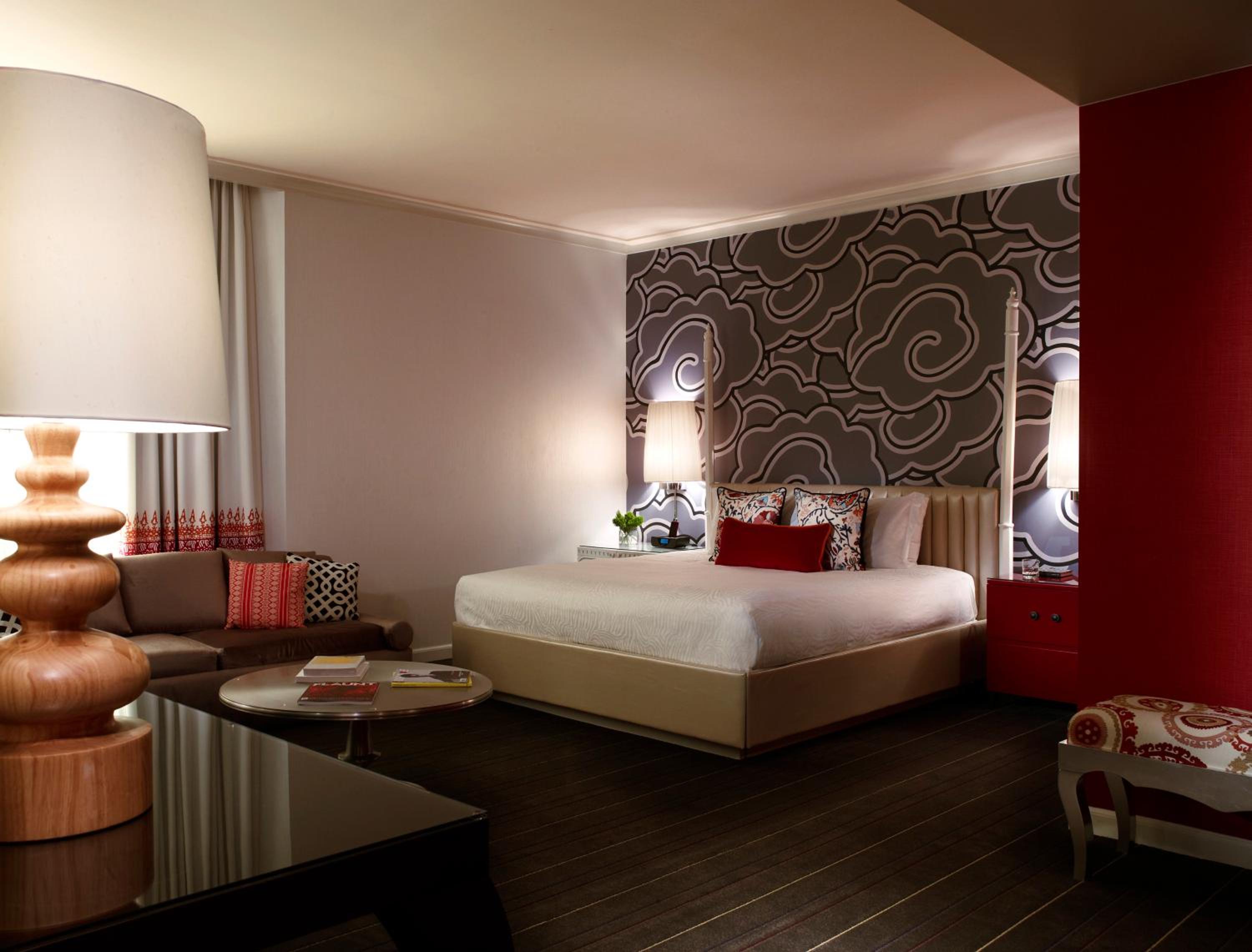 Premium King Room with Tub and Walk-In Shower