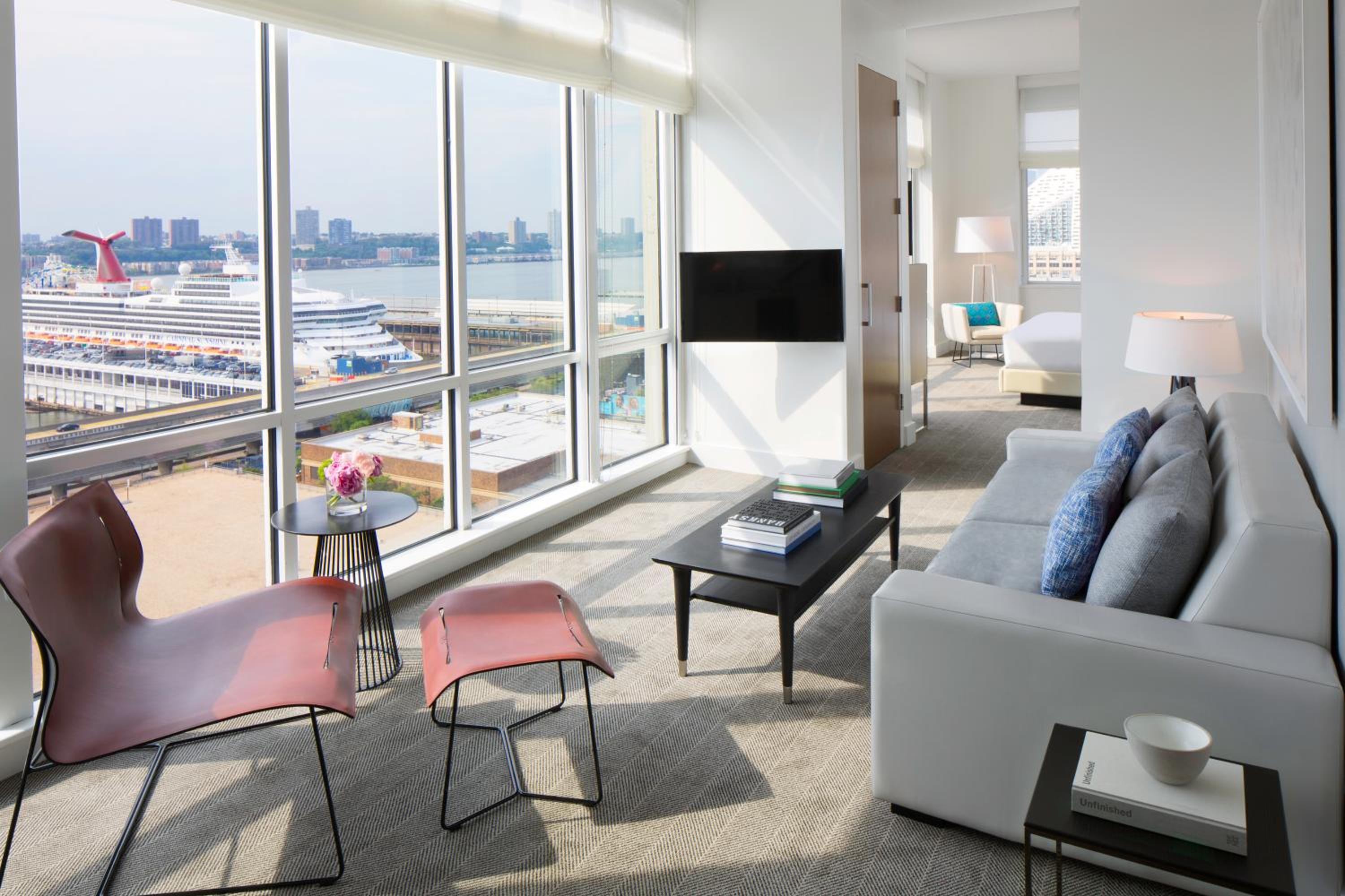 Hudson Suite photo 1
