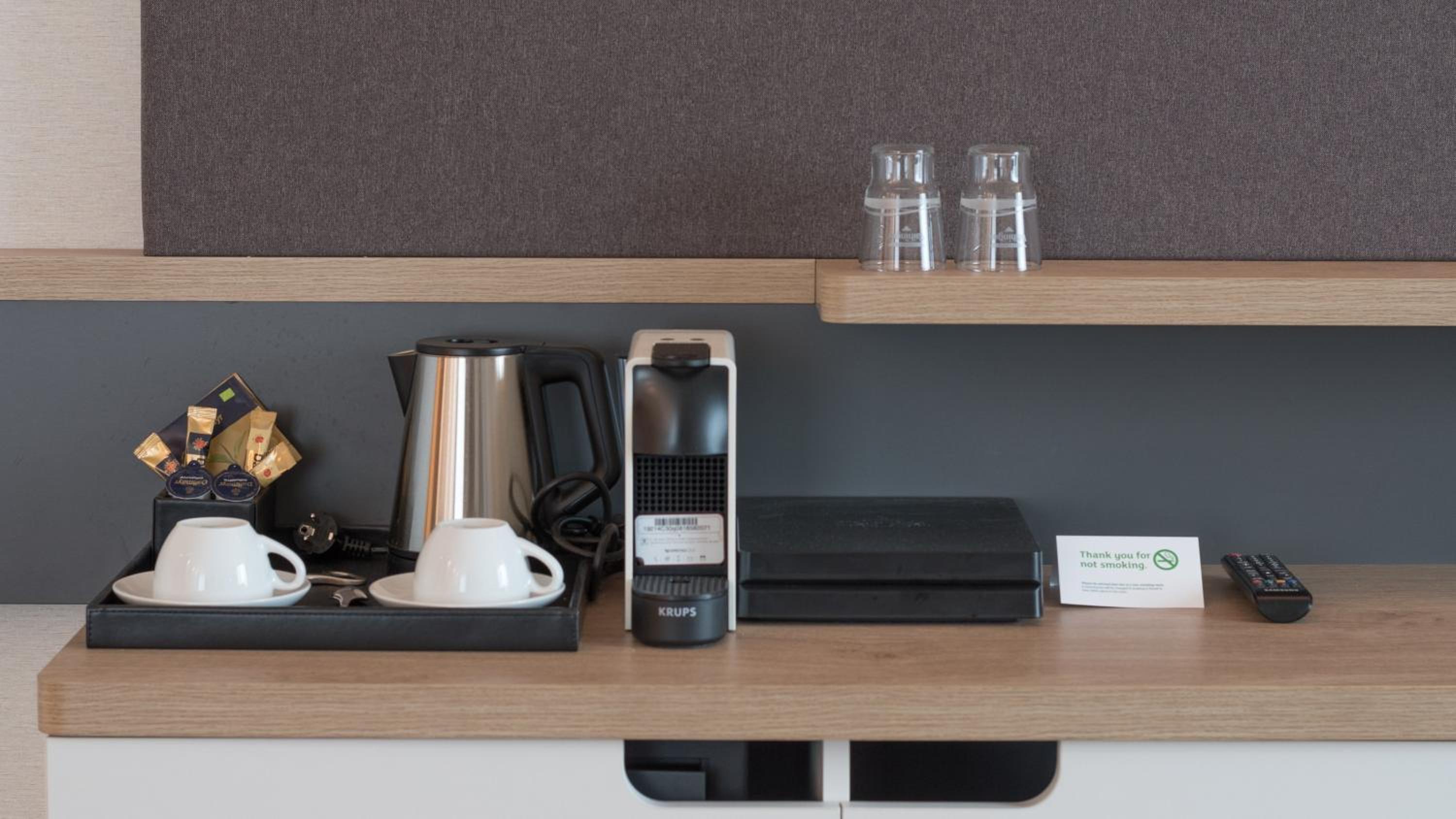 Premium King Room - Connecting Door