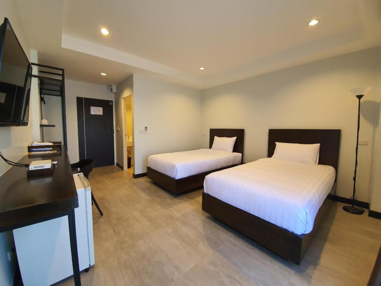 Deluxe Twin Room - Photo 3