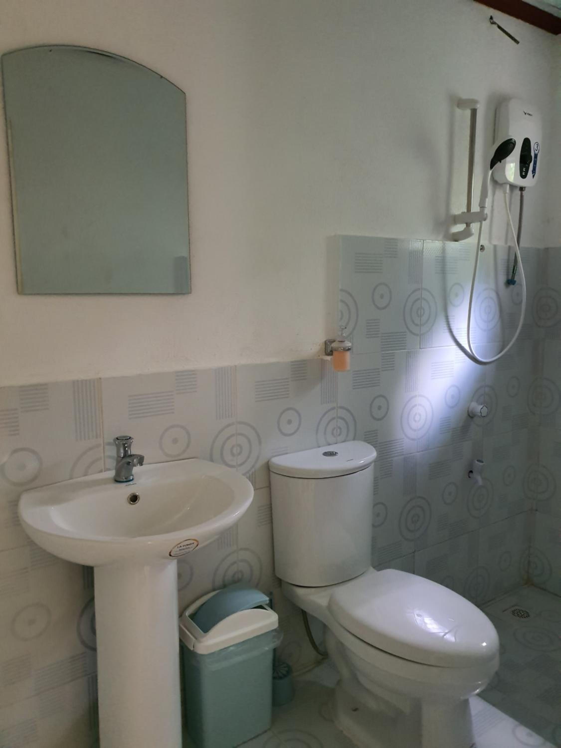 Queen Room - Photo 5