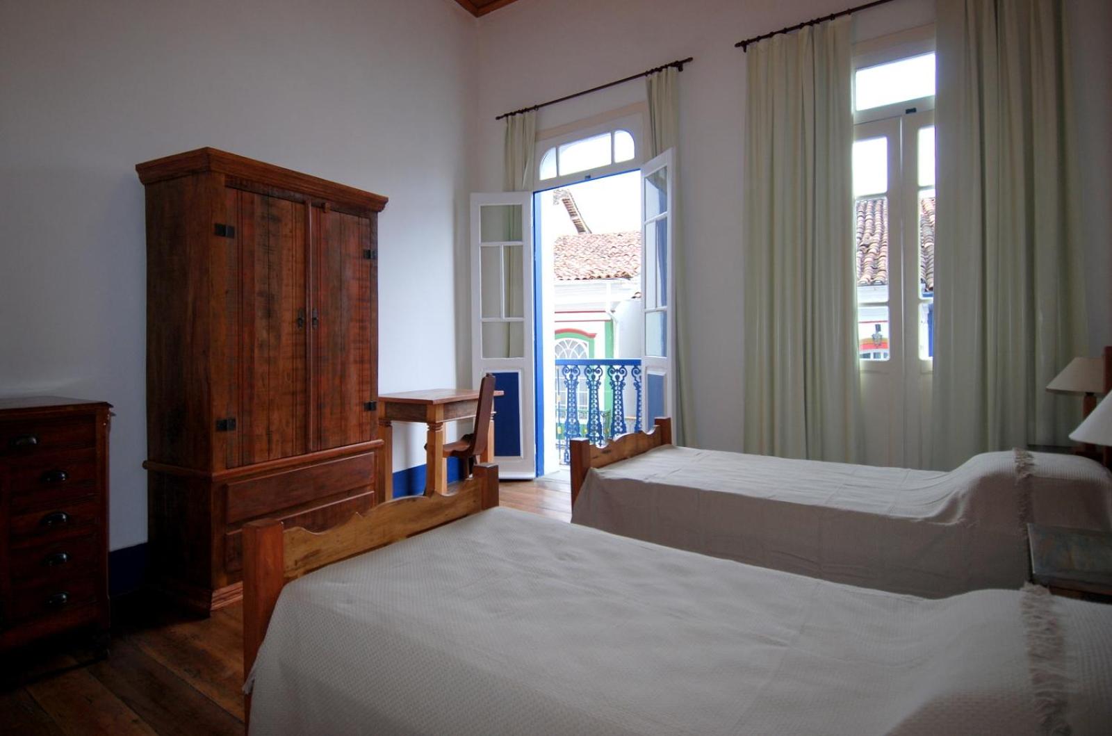 Four-Bedroom House photo 2